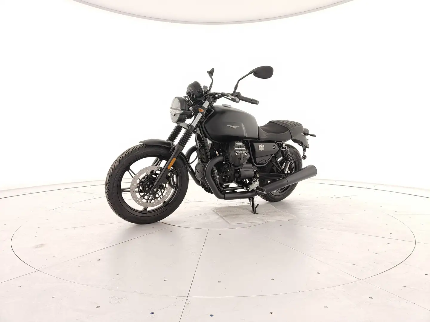 Moto Guzzi V7 STONE NERO Nero - 1