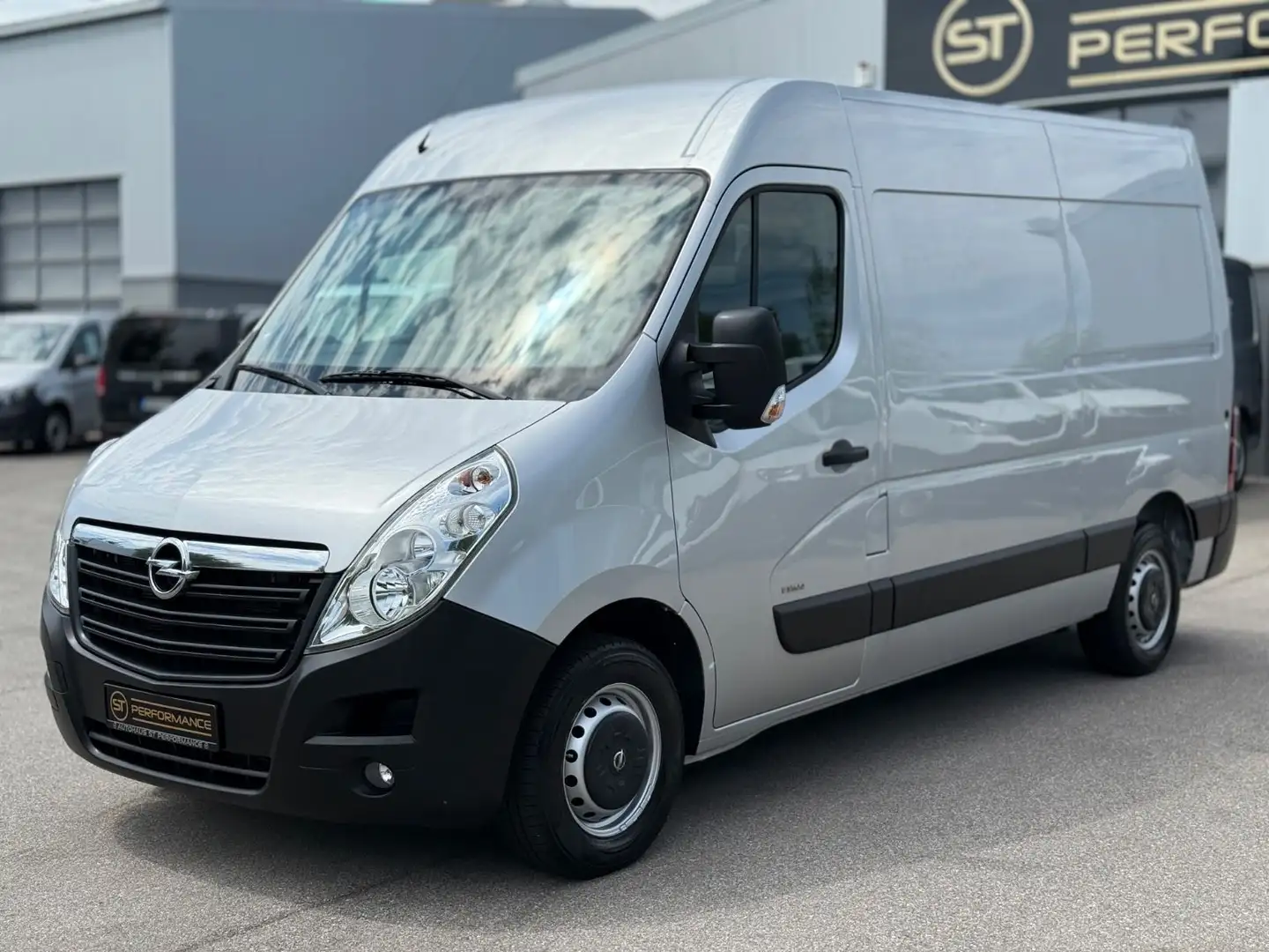 Opel Movano B L2H2 3,5t KLIMA BOTT-SCHRANK 1HAND SHZ Argintiu - 1