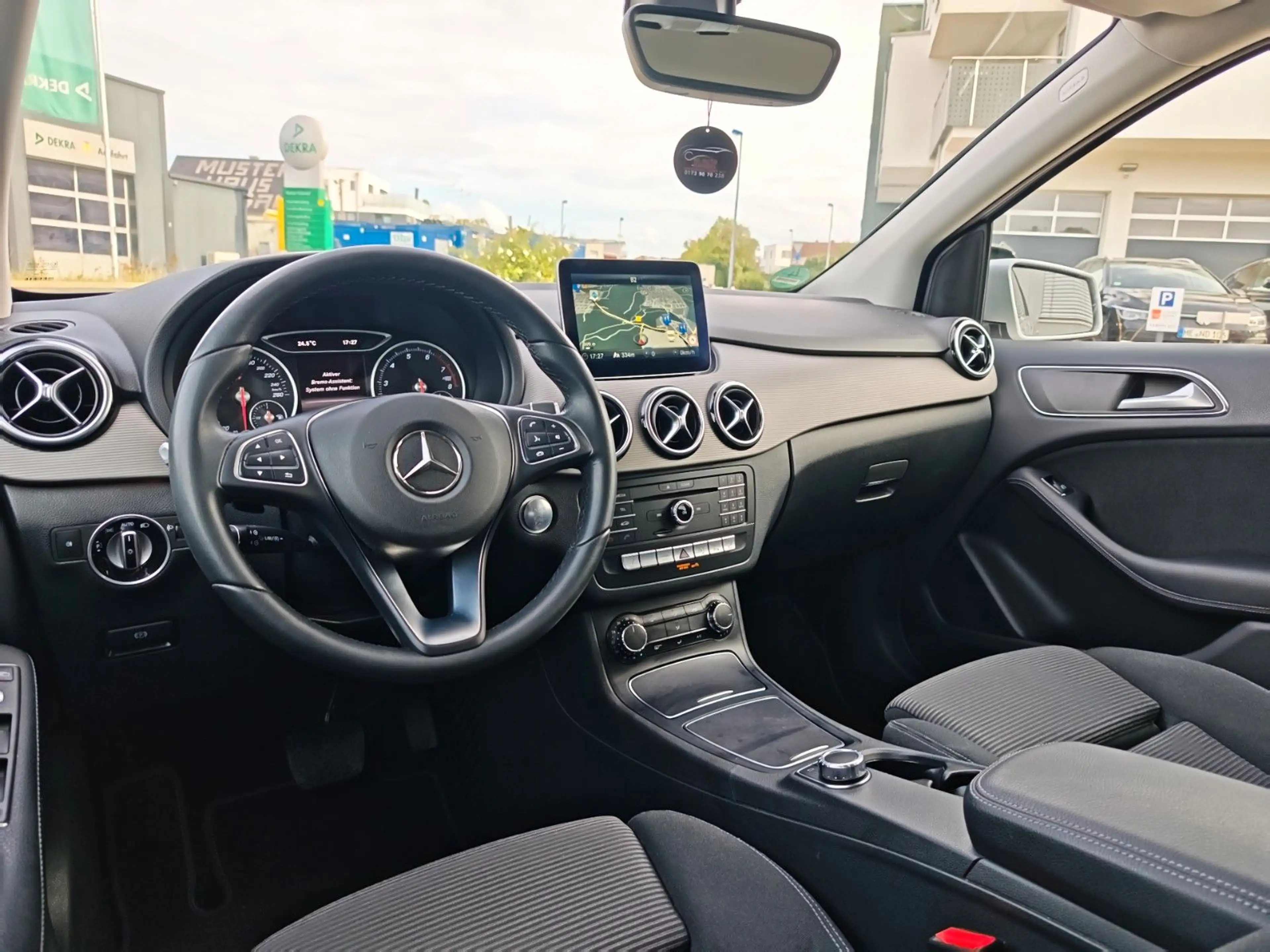 Mercedes-Benz B 180 Navi Sitzheizung 8 Fachbereift Tüv Neu — photo 7