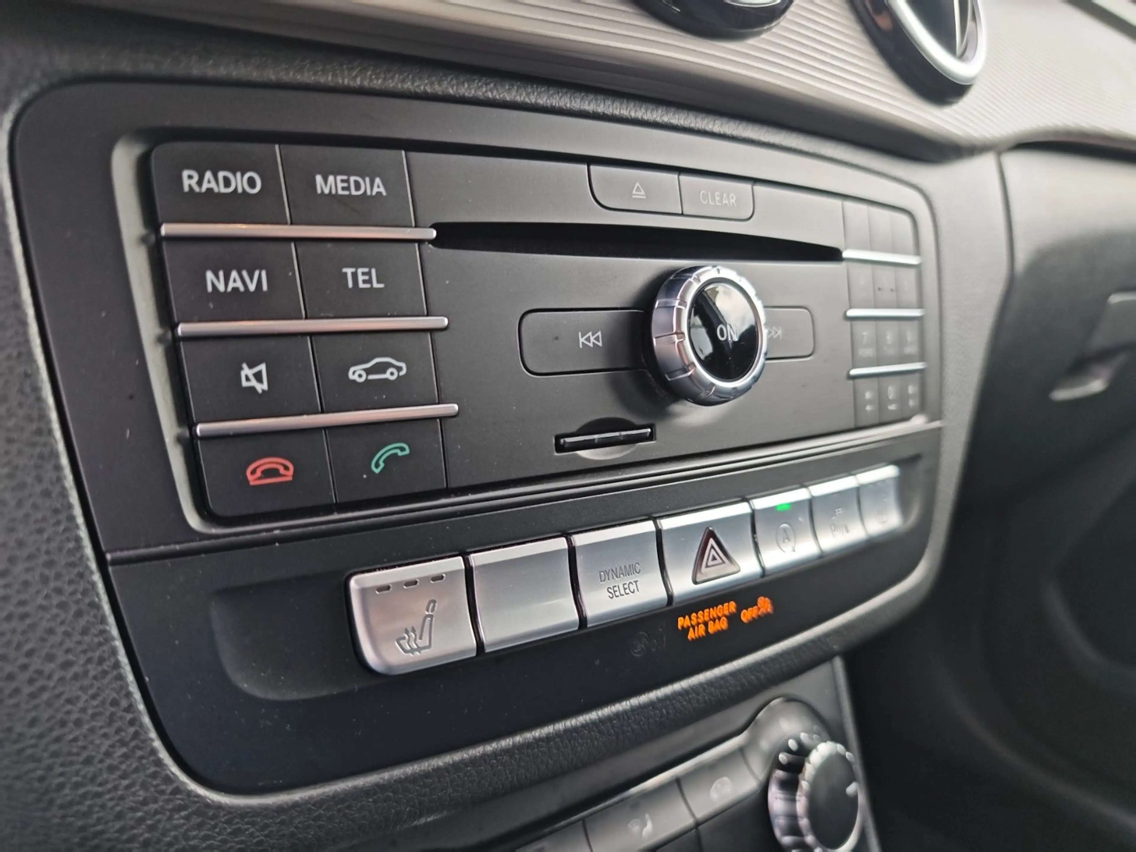 Mercedes-Benz B 180 Navi Sitzheizung 8 Fachbereift Tüv Neu — photo 11