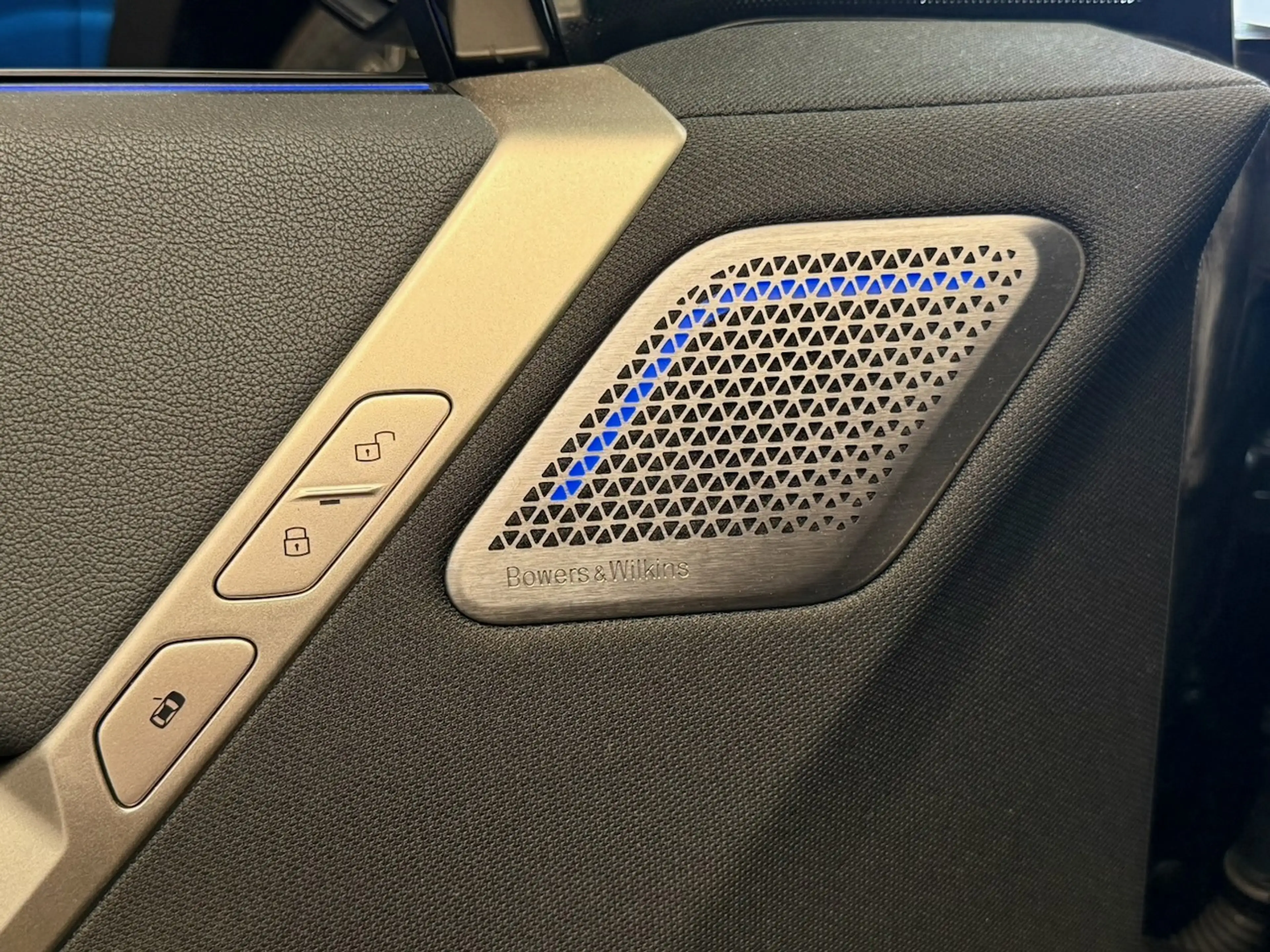 BMW iX XDrive50 High Executive 112 kWh|Bower & Wilkins — photo 24
