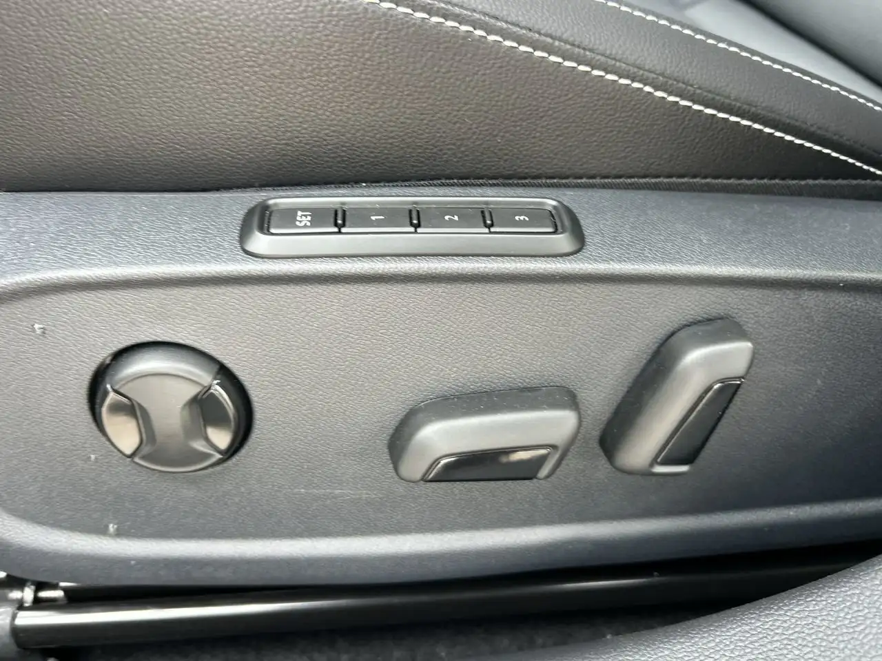 Volkswagen Jetta снимка Volkswagen Jetta