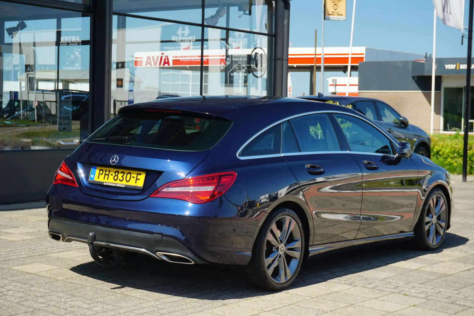 Mercedes-Benz CLA 180 Shooting Brake Business Solution Trekhaak | Apple Bleu - 2