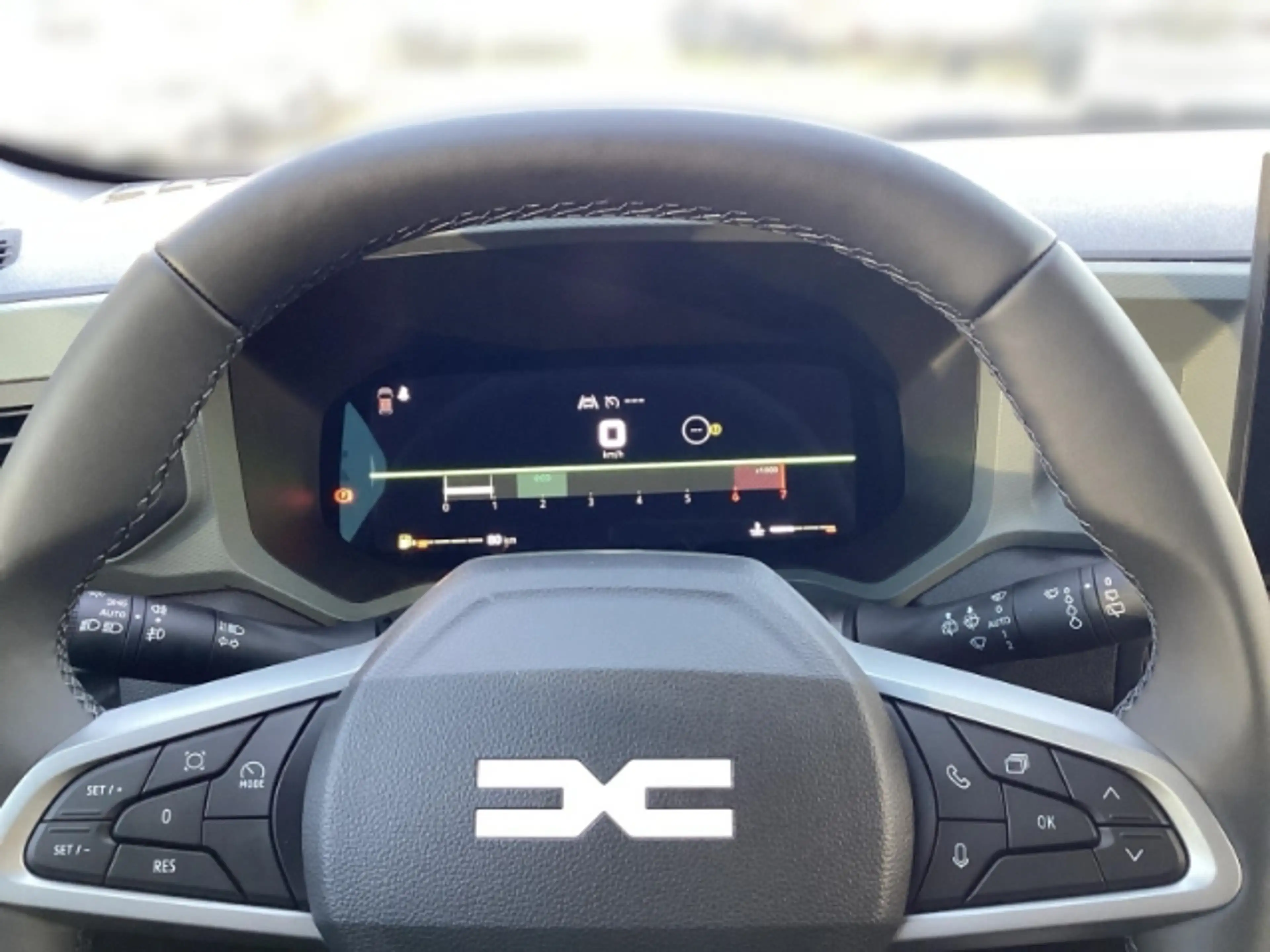 Dacia Bigster Extreme TCe 140+El. Panodach+Navi+Digitales Cockpi — photo 8