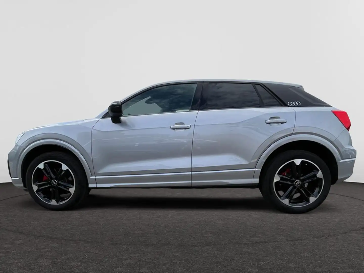 Audi Q2 35 TFSI Business Edition Advanced S tronic Silber - 2