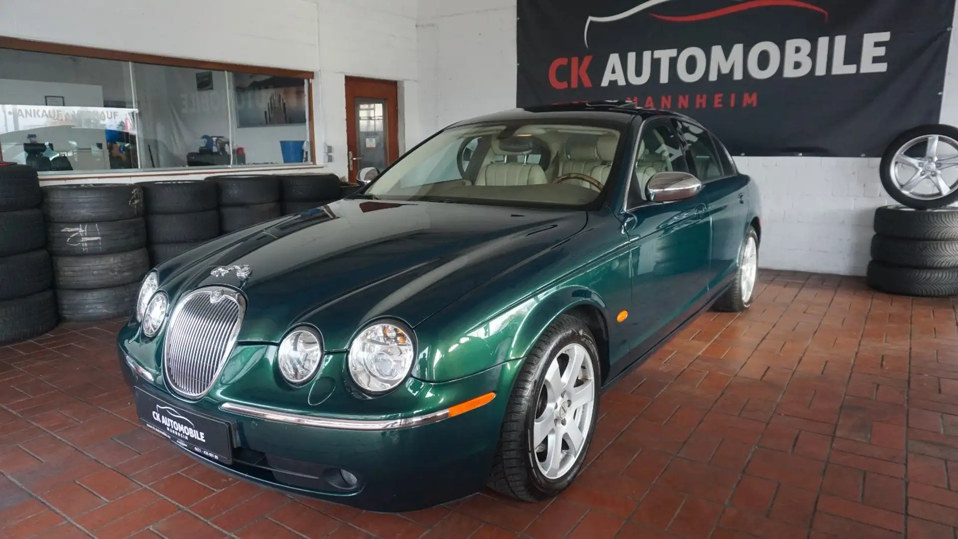 Jaguar S-Type Executive NAVI*GSD*XENON*LEDER*AUTOM*V6 Vert - 2