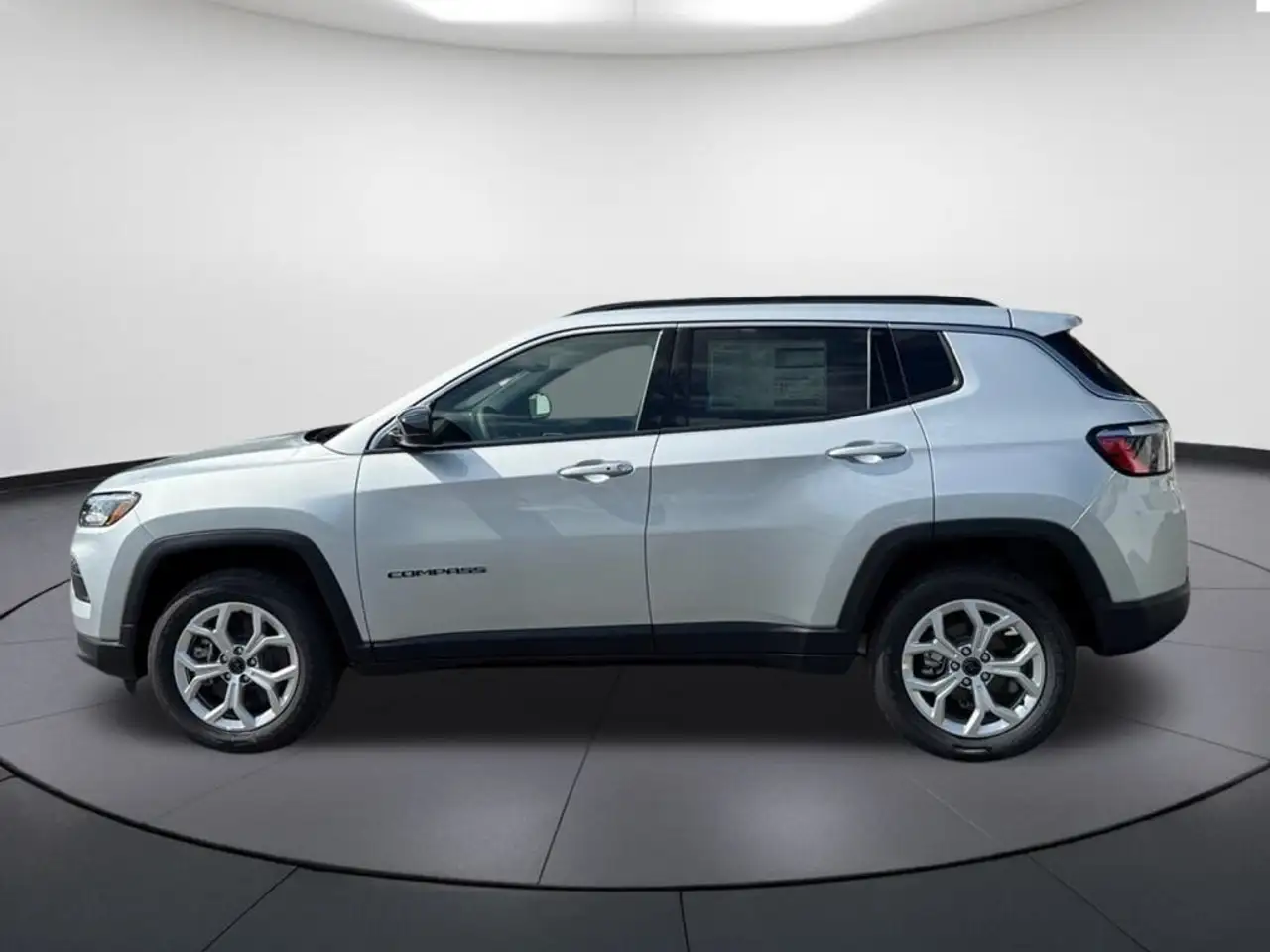 Jeep Compass снимка Jeep Compass
