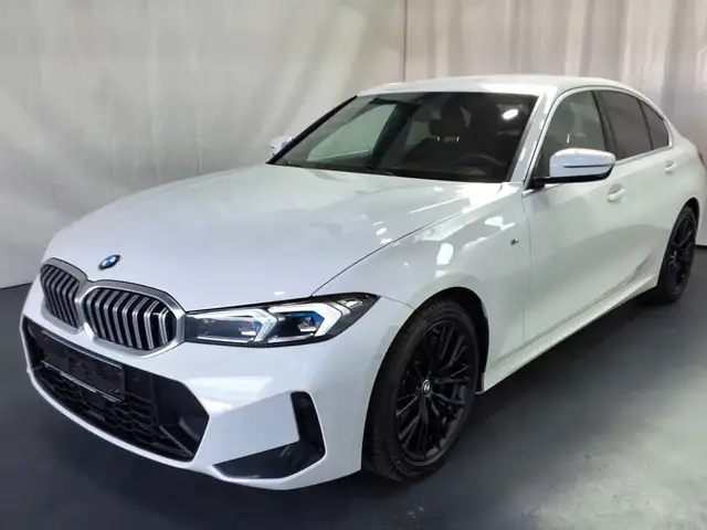 BMW 330 330i MSport auto