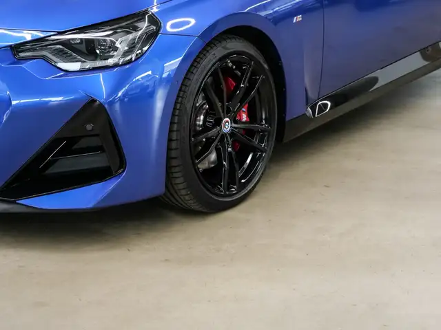 BMW 2 Series view 6