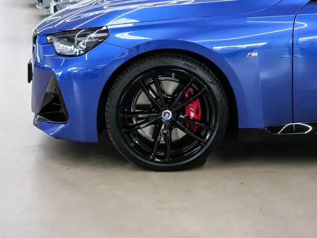 BMW 2 Series view 7
