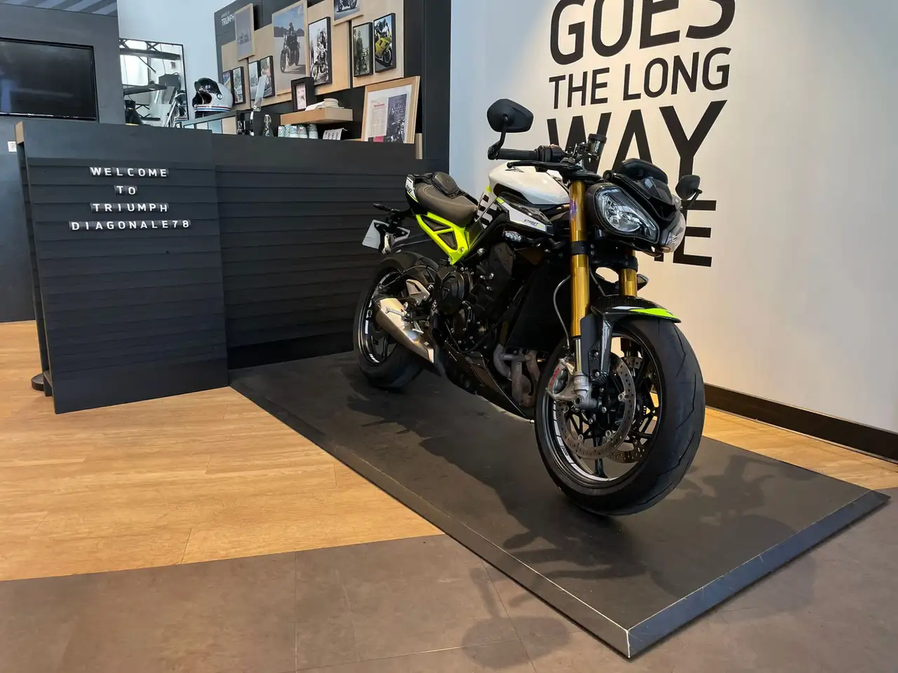 Triumph Street Triple 765