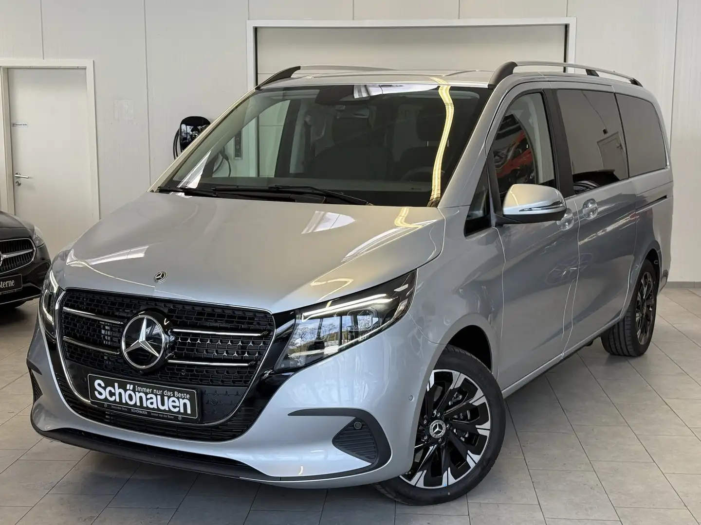 Mercedes-Benz V 250 d STYLE Lang MULTIBEAM+7SITZ+DISTR+THERMOT Srebrny - 1