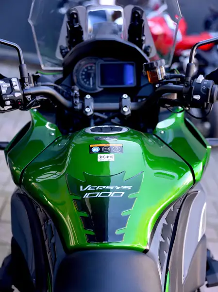 Kawasaki Versys 1000 - foto 7