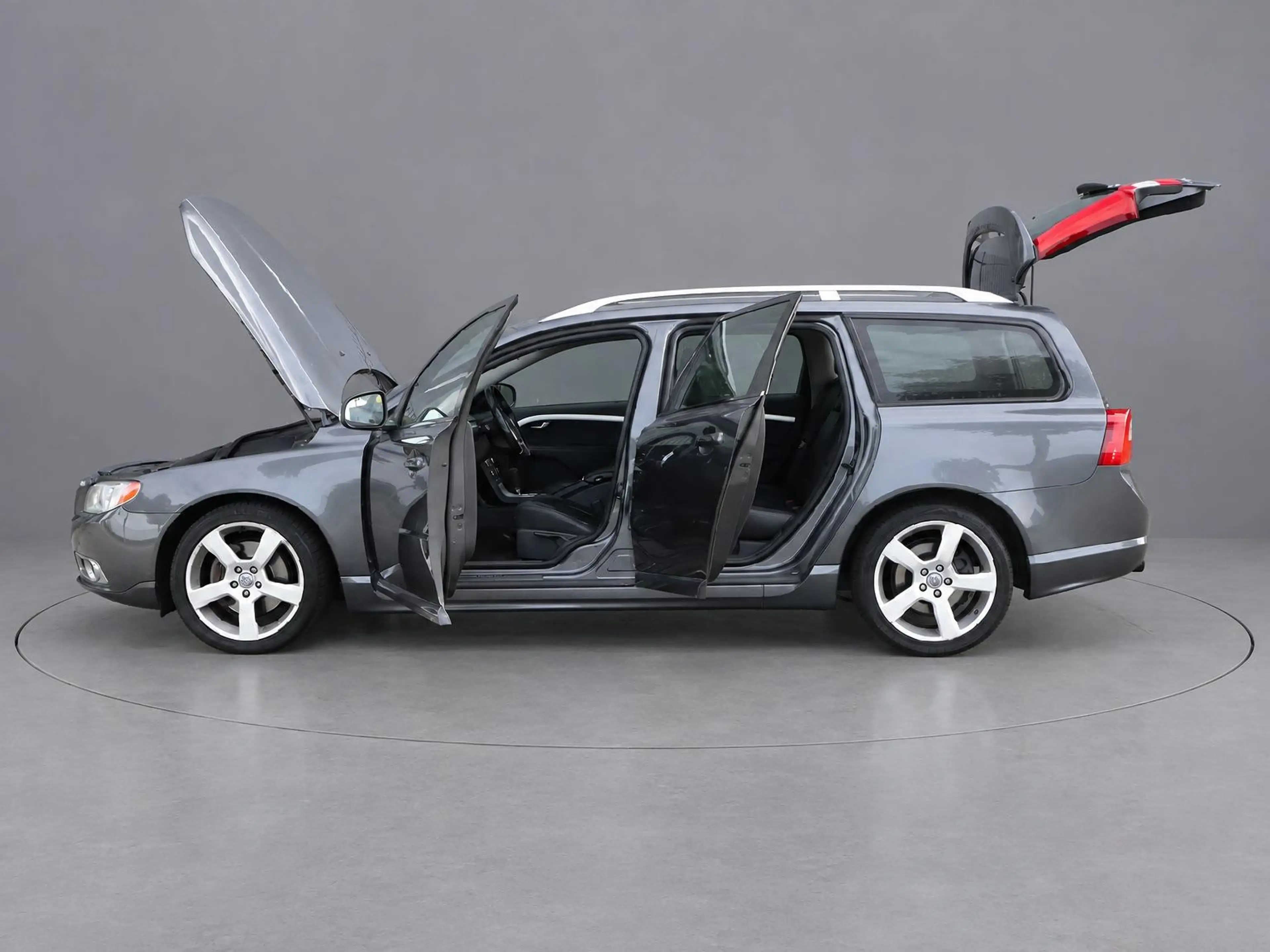 Volvo V70 2.0T R-Edition | Clima | Cruise | Leder | Stoelver — photo 4