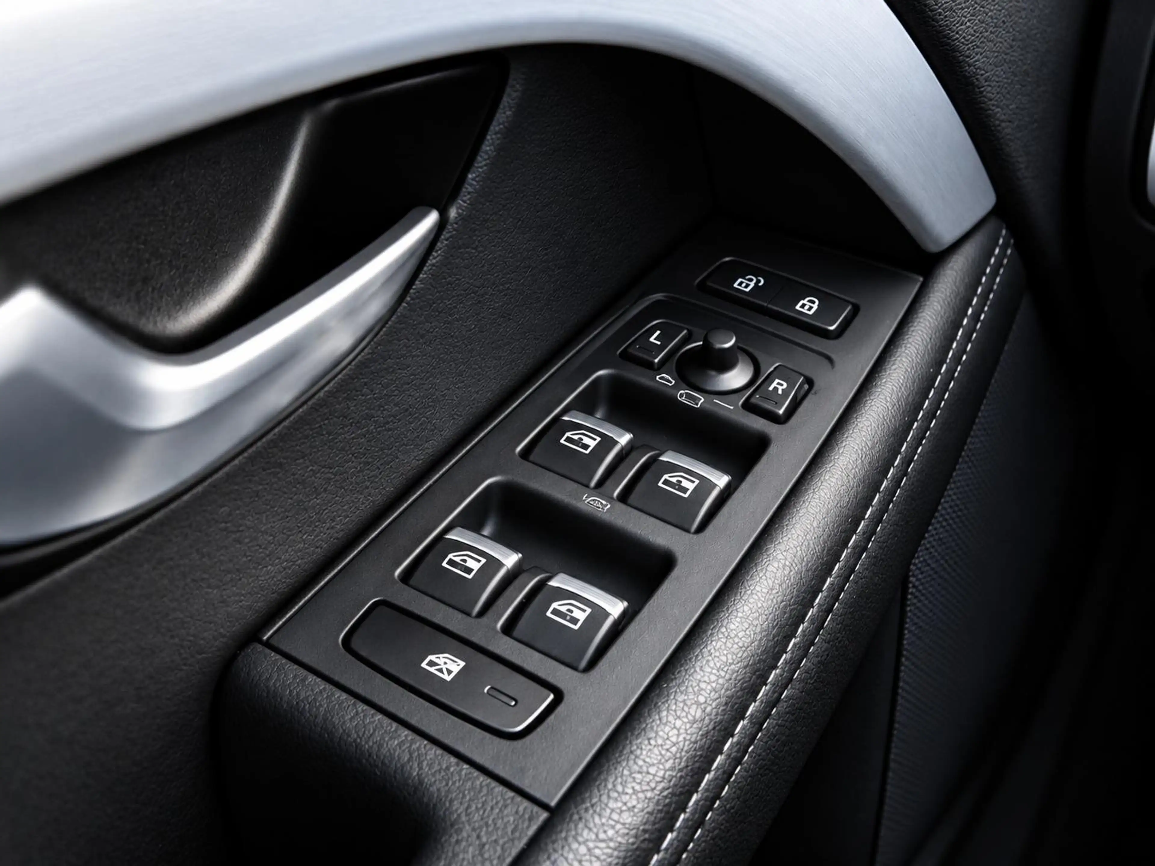 Volvo V70 2.0T R-Edition | Clima | Cruise | Leder | Stoelver — photo 21