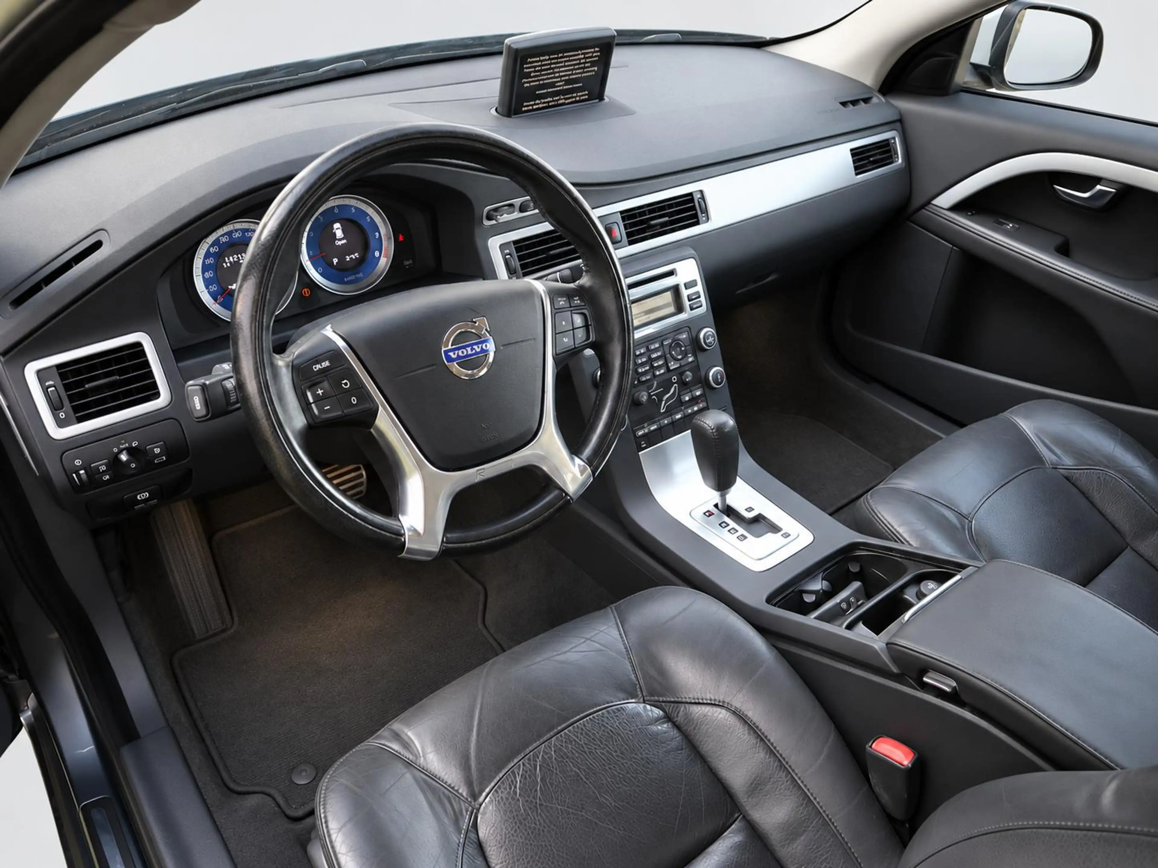 Volvo V70 2.0T R-Edition | Clima | Cruise | Leder | Stoelver — photo 10
