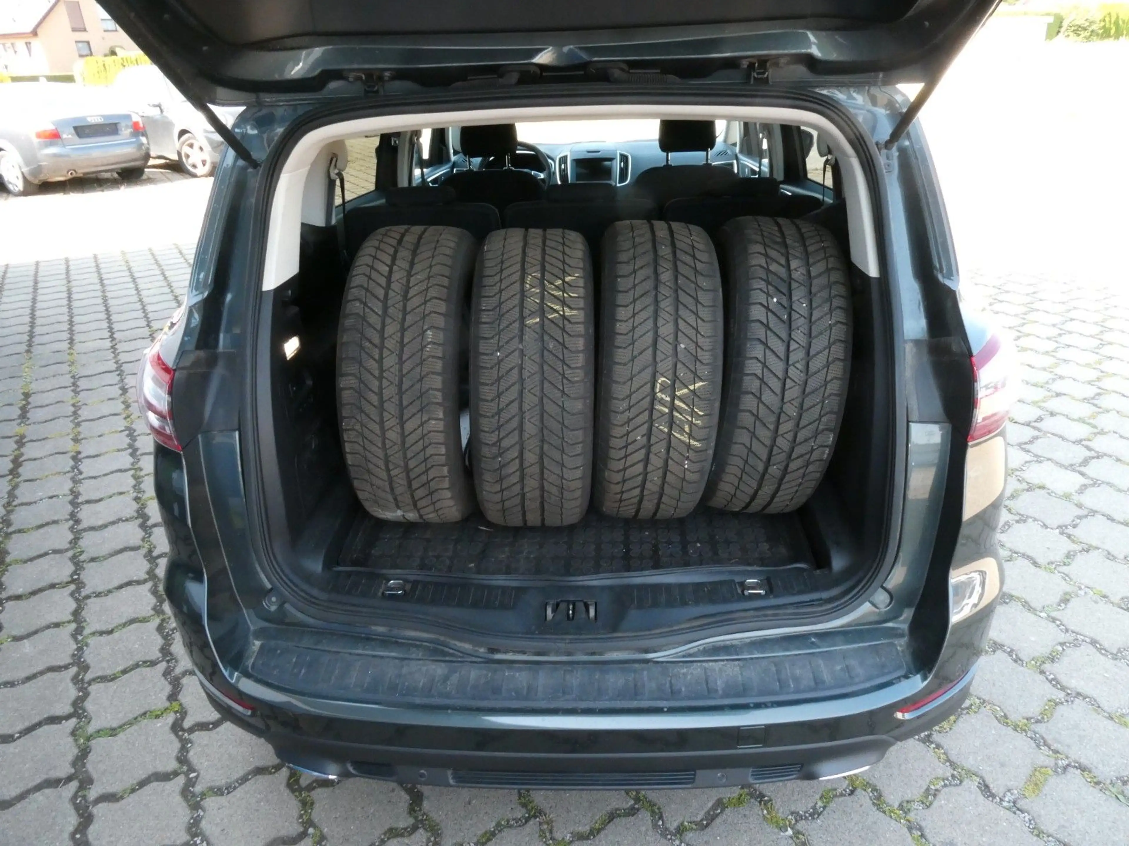 Ford S-Max S-MAX Titanium #NAVI#SHZ#DAB#TEMPOM#PARKP.#EU6# — photo 11