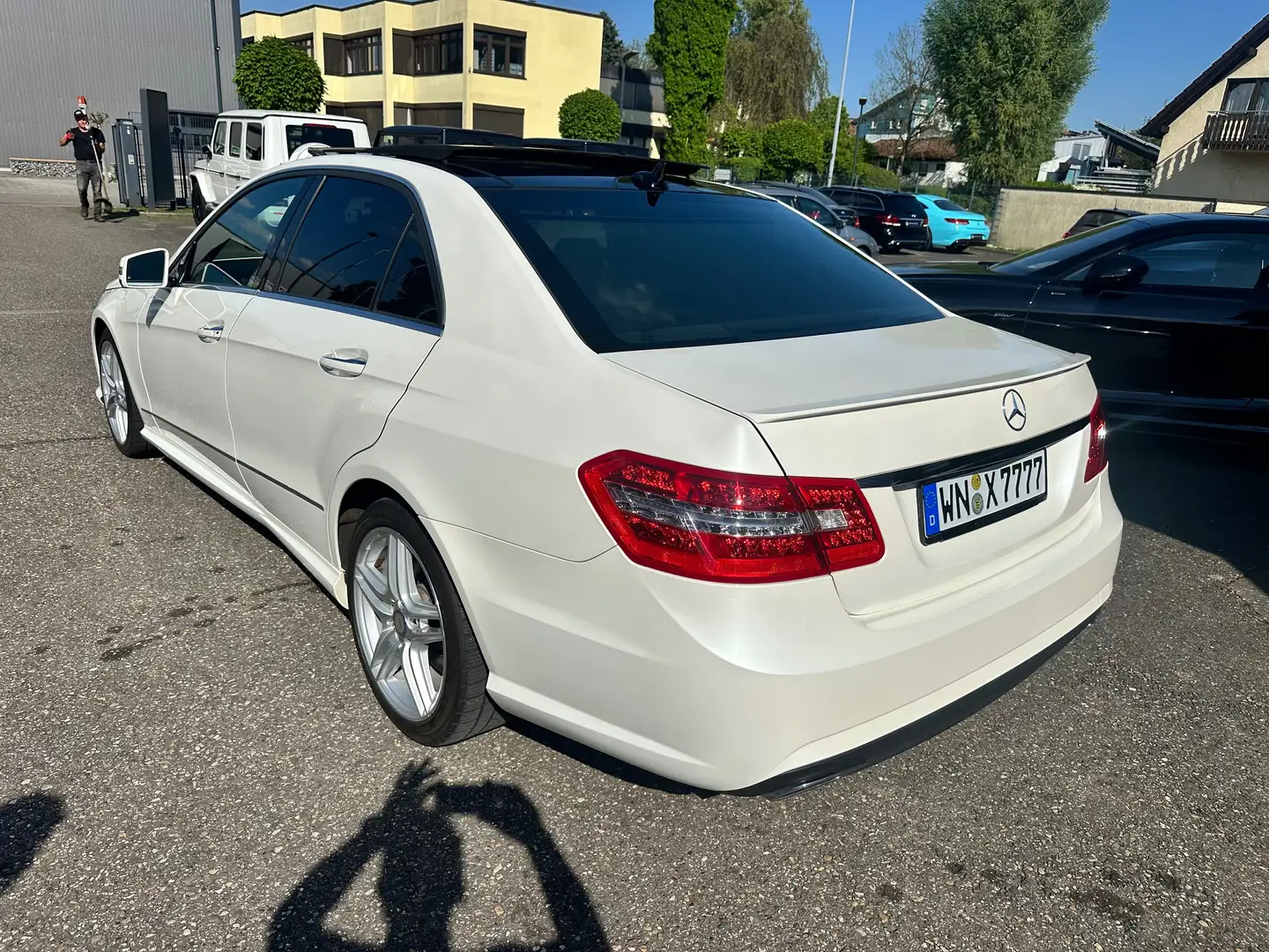 Mercedes-Benz E 500 E 500/E550 4M*AMG Style Panora Sitzlüft Keyless Bílá - 2
