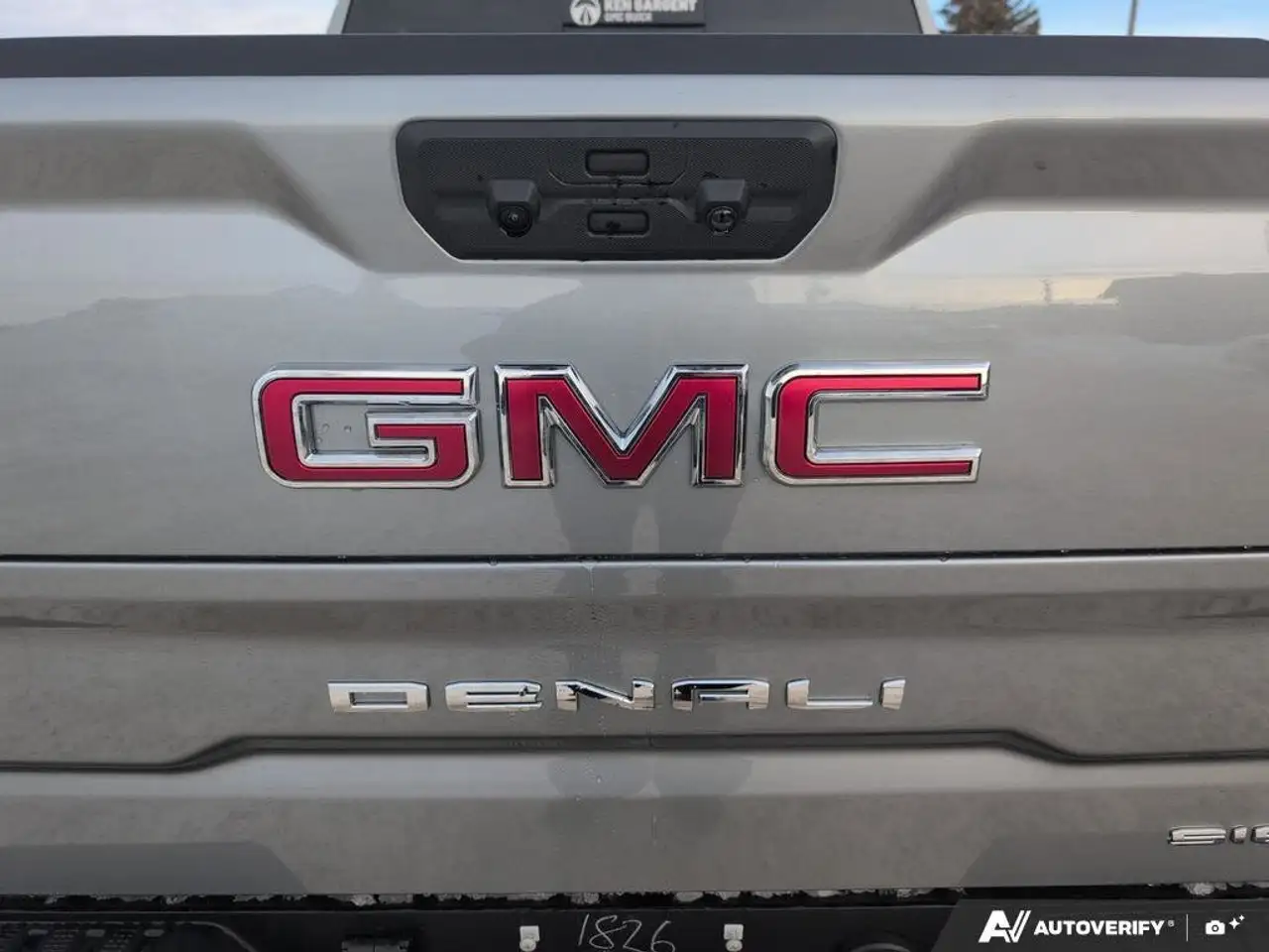 GMC Sierra 1500 снимка GMC Sierra 1500