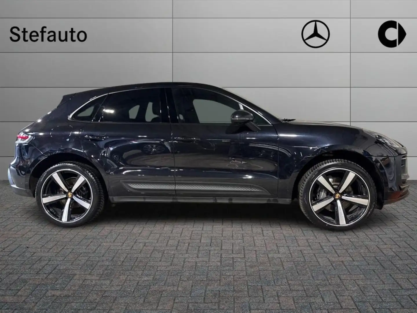 Porsche Macan 2.0 265 CV pdk Noir - 2