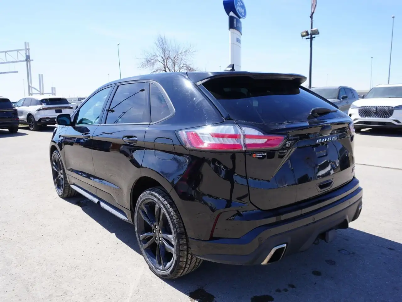 Ford Edge photo Ford Edge