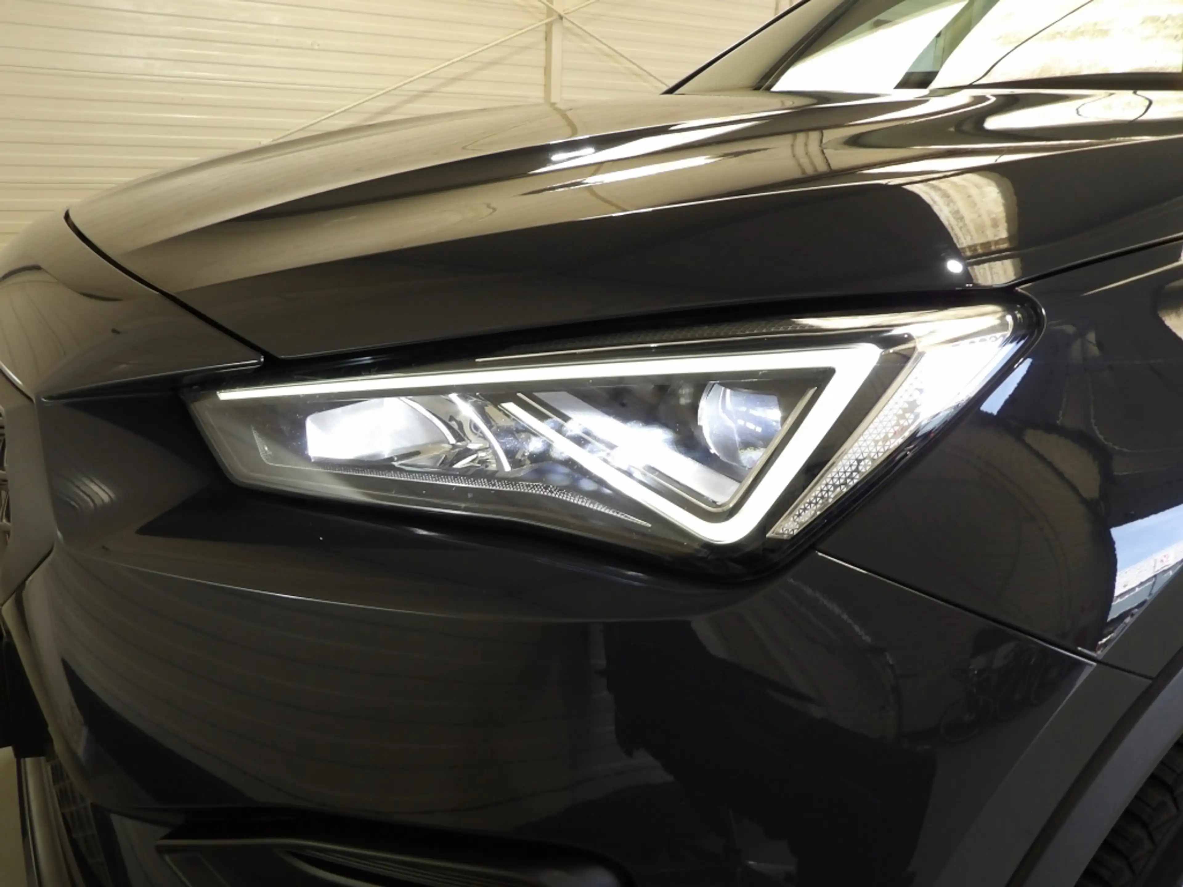SEAT Tarraco FR e-Hybrid — photo 9