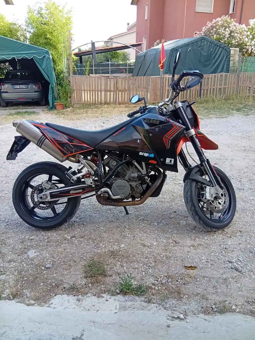 KTM 950 Supermoto Negro - 1