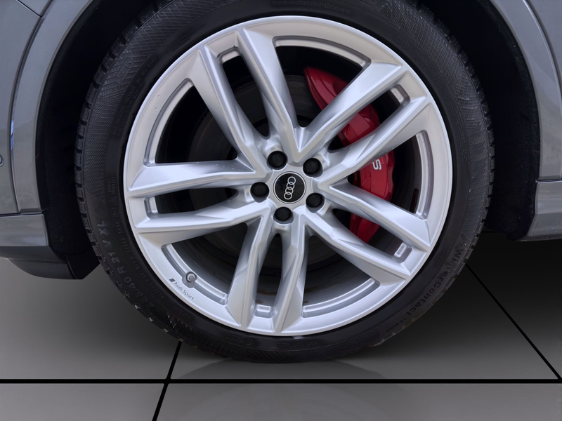 Audi SQ7 Q S LINE STDHZG PANO AHK MATRIX NAVI+ — photo 9