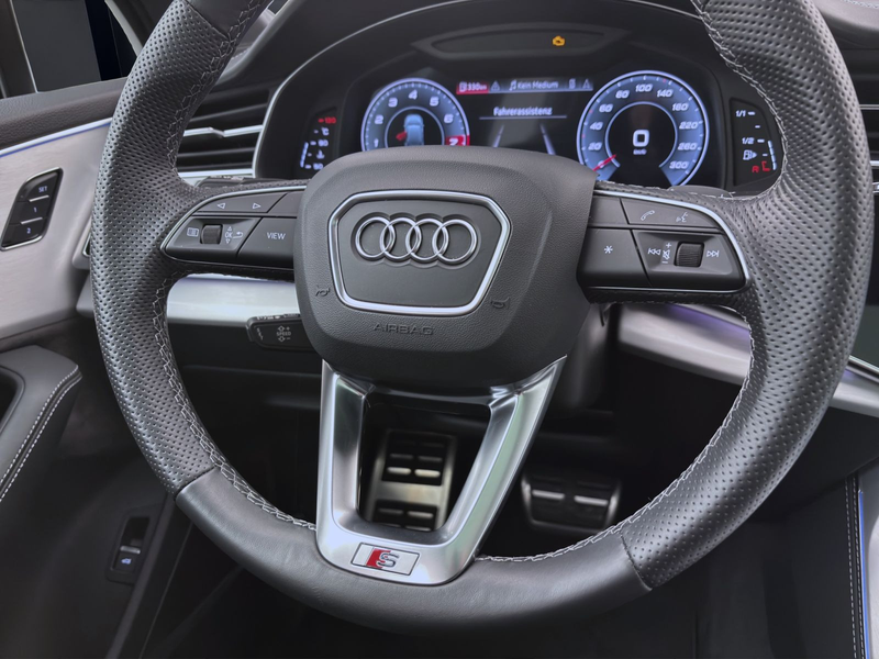 Audi SQ7 Q S LINE STDHZG PANO AHK MATRIX NAVI+ — photo 13