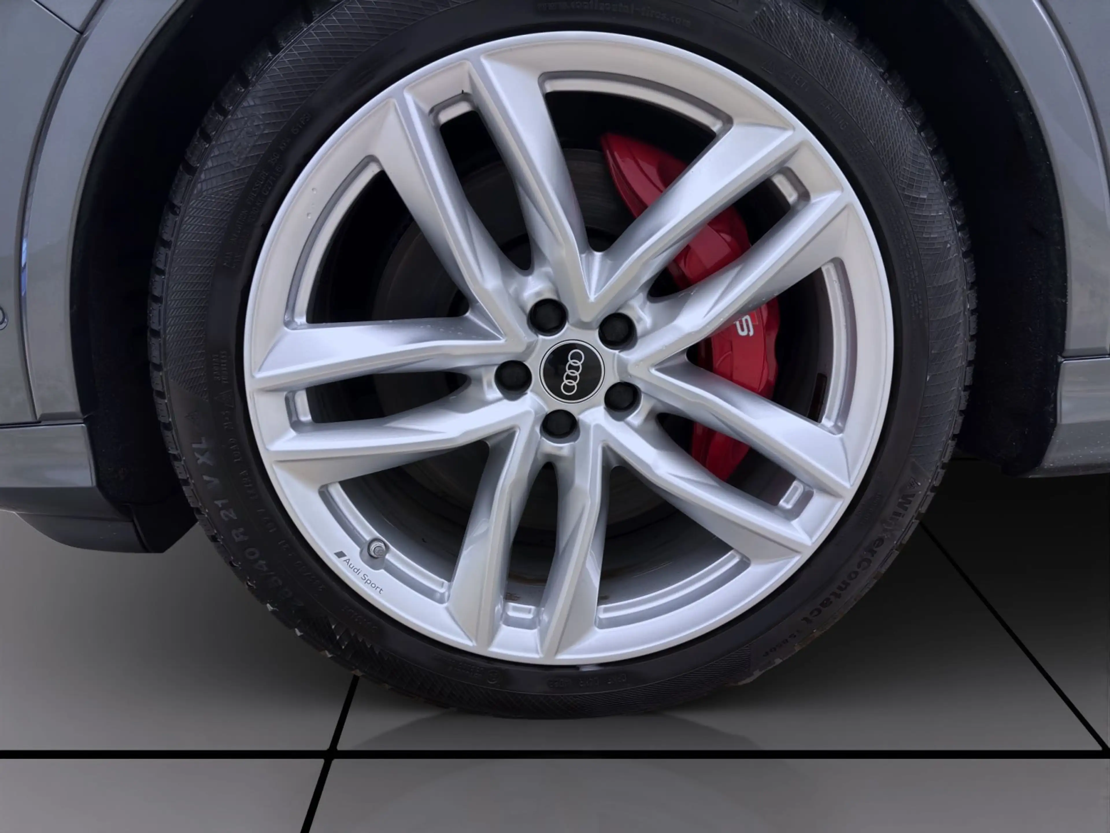 Audi SQ7 Q S LINE STDHZG PANO AHK MATRIX NAVI+ — photo 9