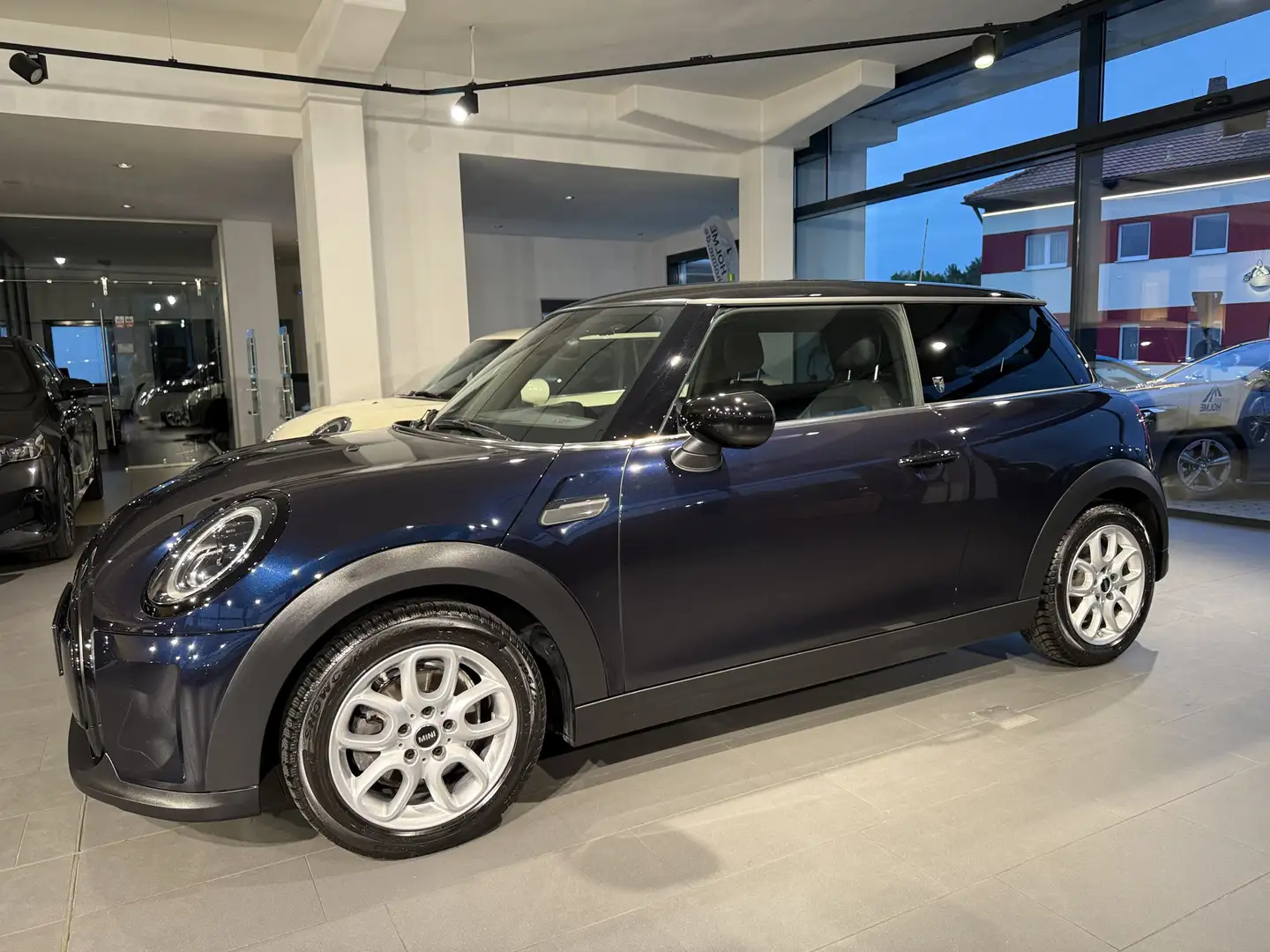 MINI Cooper Mini Yours Trim 3-trg. DAB LED RFK Navi Schwarz - 2