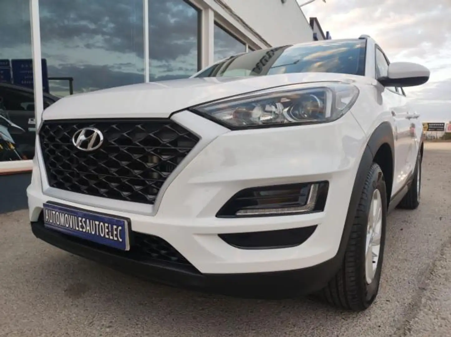 Hyundai TUCSON 1.6CRDI SLE 4x2 Blanco - 2