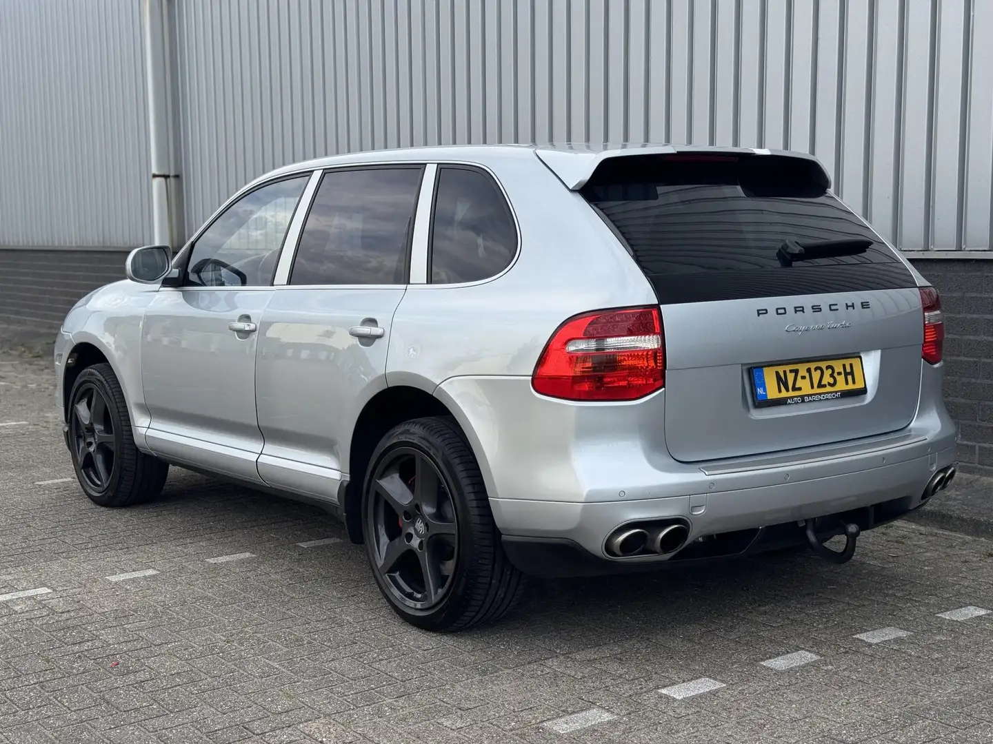 Porsche Cayenne 4.8 Turbo Open Dak | Youngtimer Gris - 2