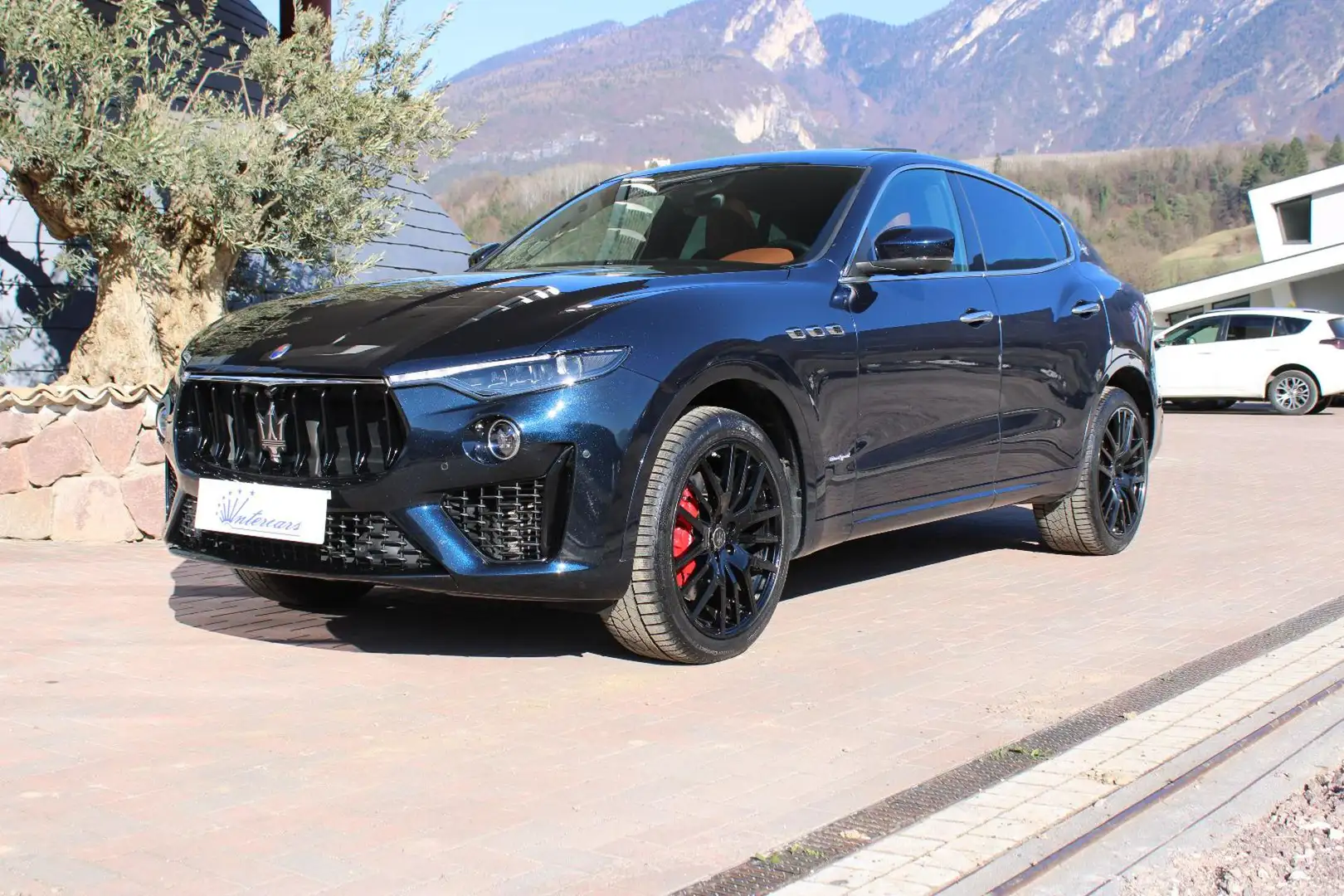 Maserati Levante V6 Diesel 275 CV AWD Gransport Blu/Azzurro - 2