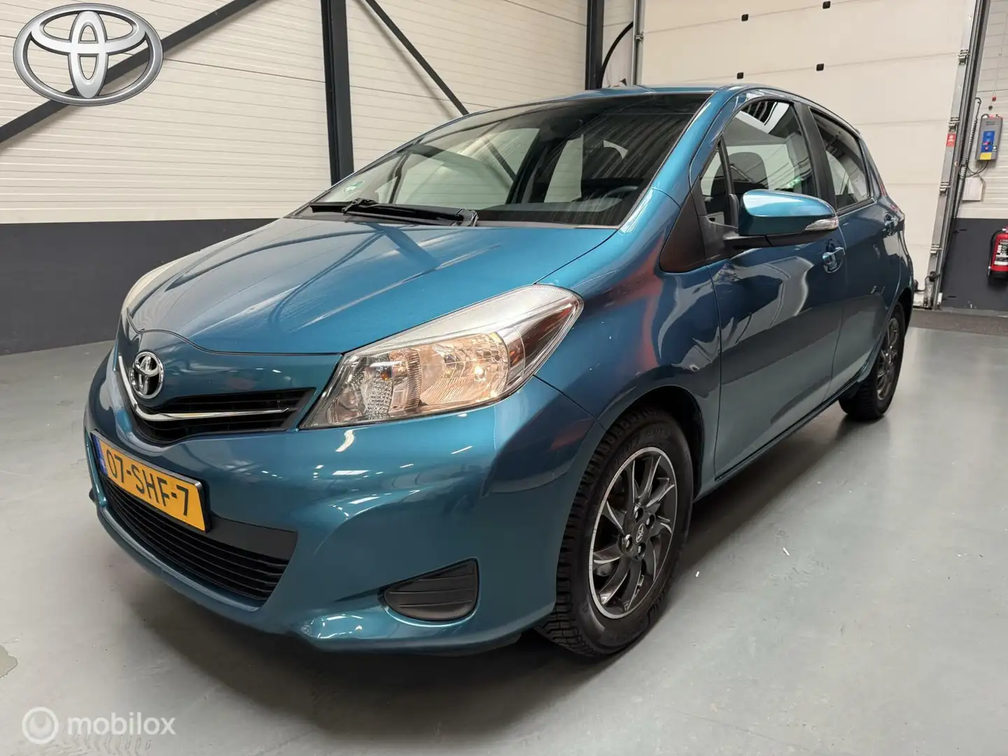 Toyota Yaris 1.0 VVT-i Aspiration Airco|Camera|LM-velgen Groen - 1