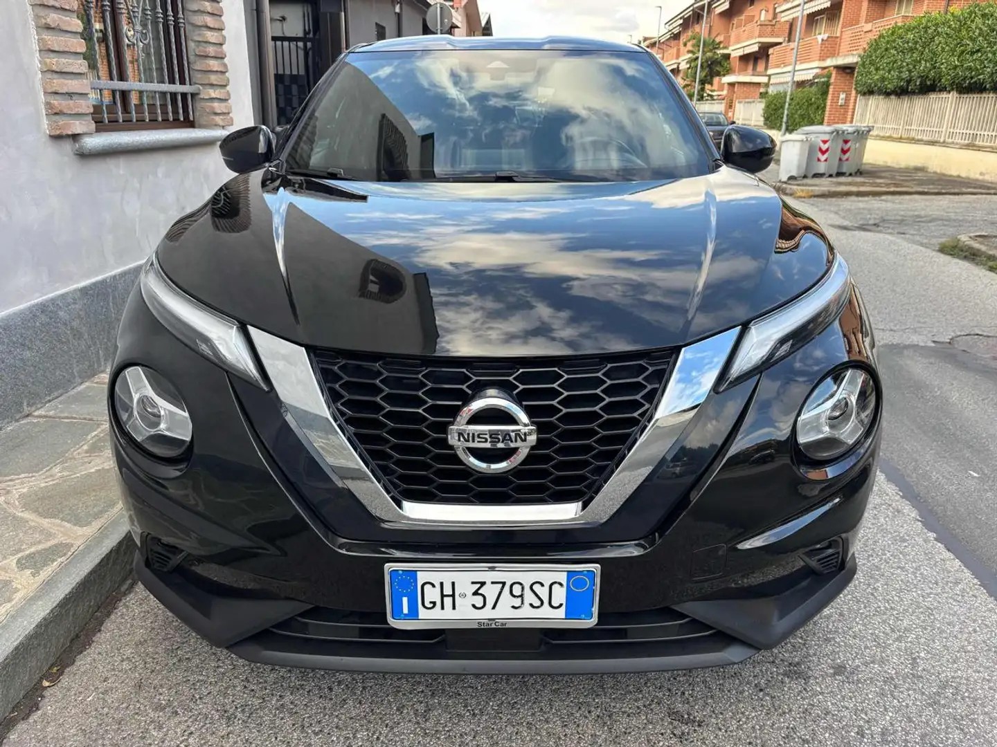 Nissan Juke 1.0 DIG-T 114 CV DCT TEKNA Nero - 2