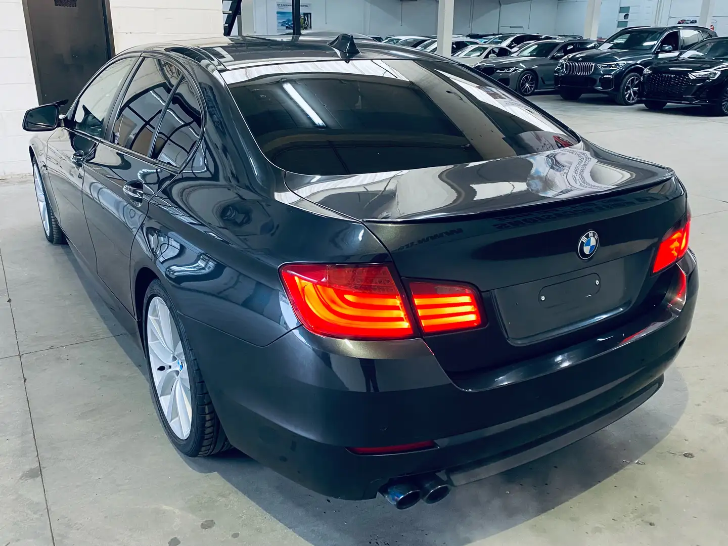 BMW 520 iAS BERLINE MARCHAND/HANDELAAR Grijs - 2