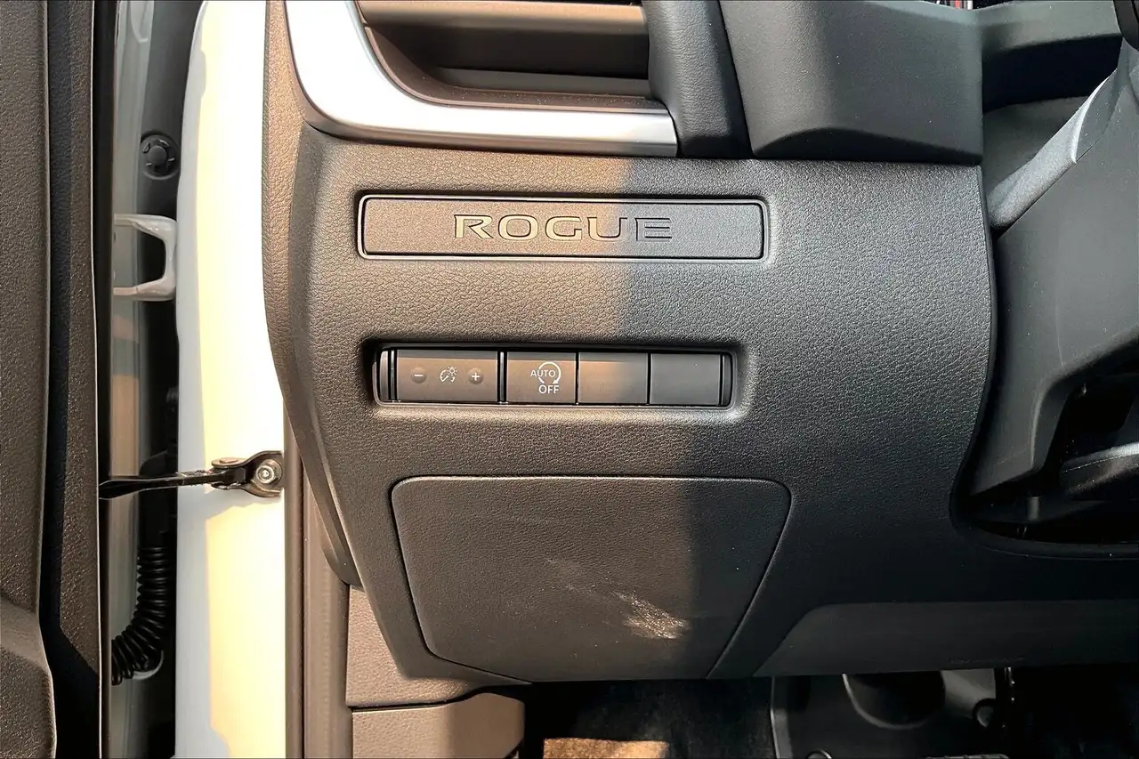 Nissan Rogue photo Nissan Rogue