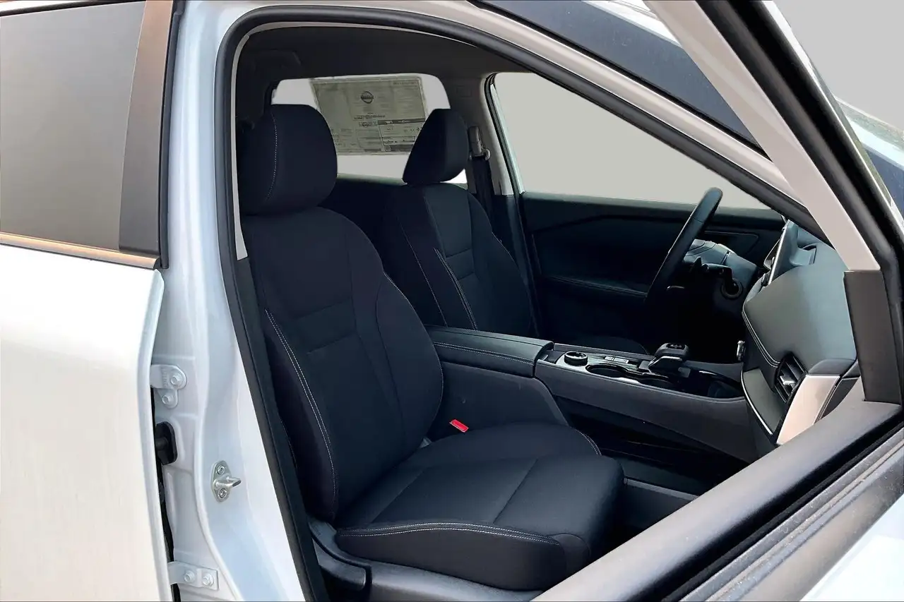 Nissan Rogue photo Nissan Rogue