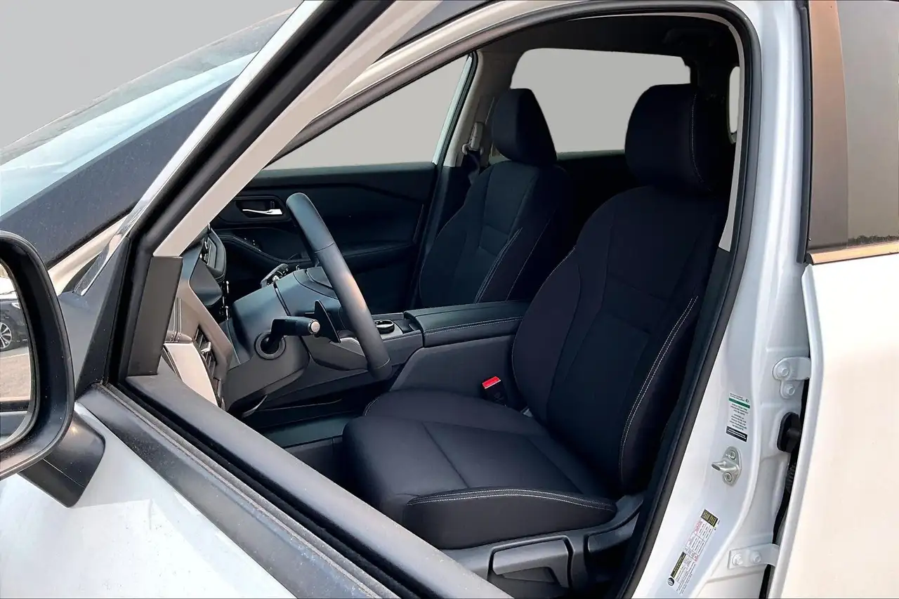 Nissan Rogue photo Nissan Rogue