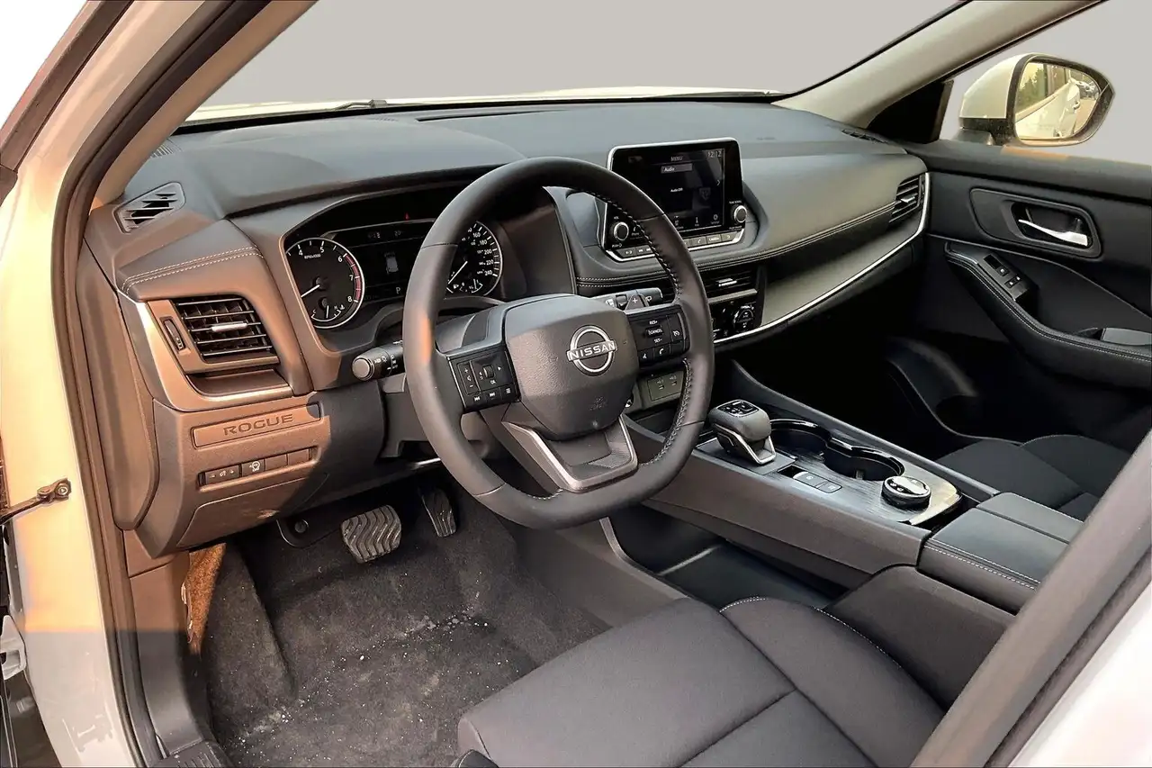 Nissan Rogue photo Nissan Rogue