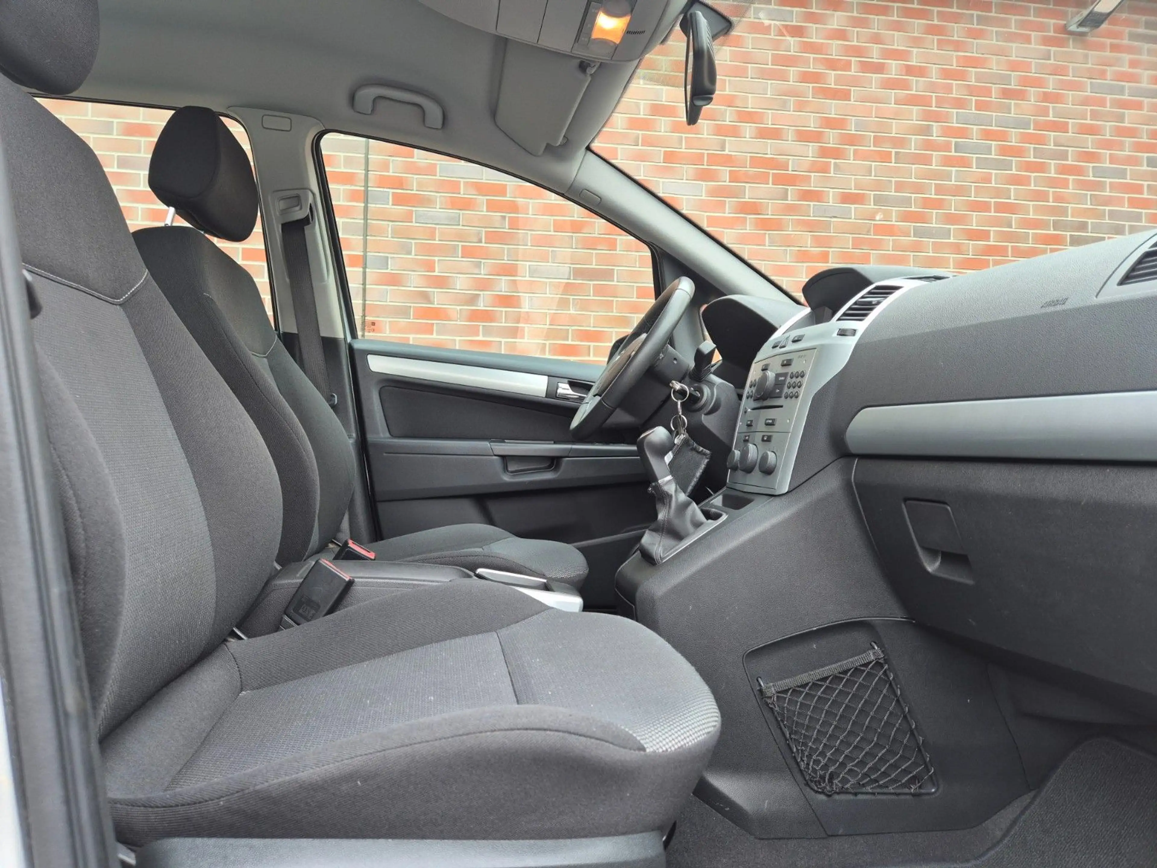Opel Zafira B Edition, TÜV NEU - 2.HAND - SCHECKHEFT — photo 10