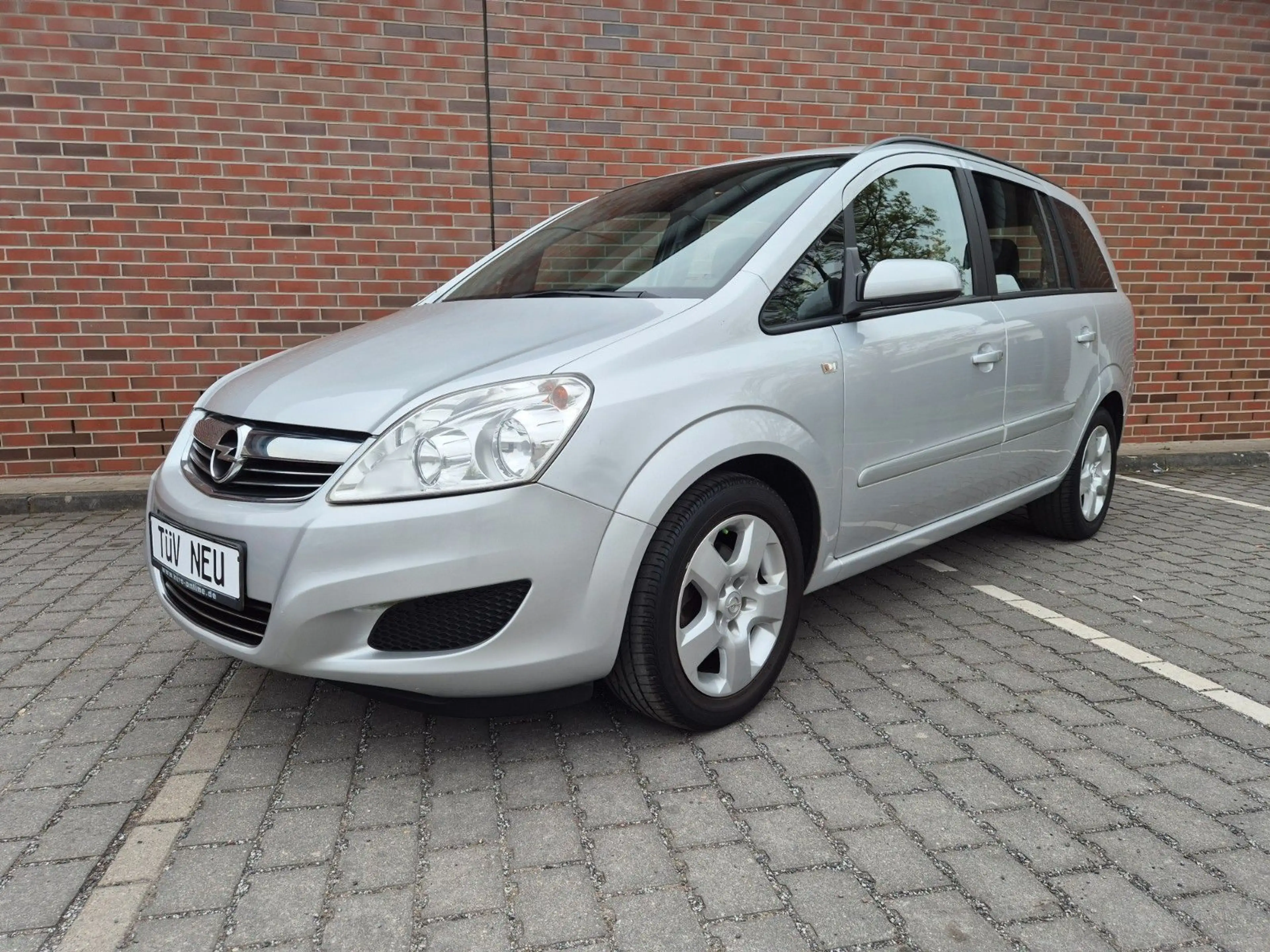 Opel Zafira B Edition, TÜV NEU - 2.HAND - SCHECKHEFT