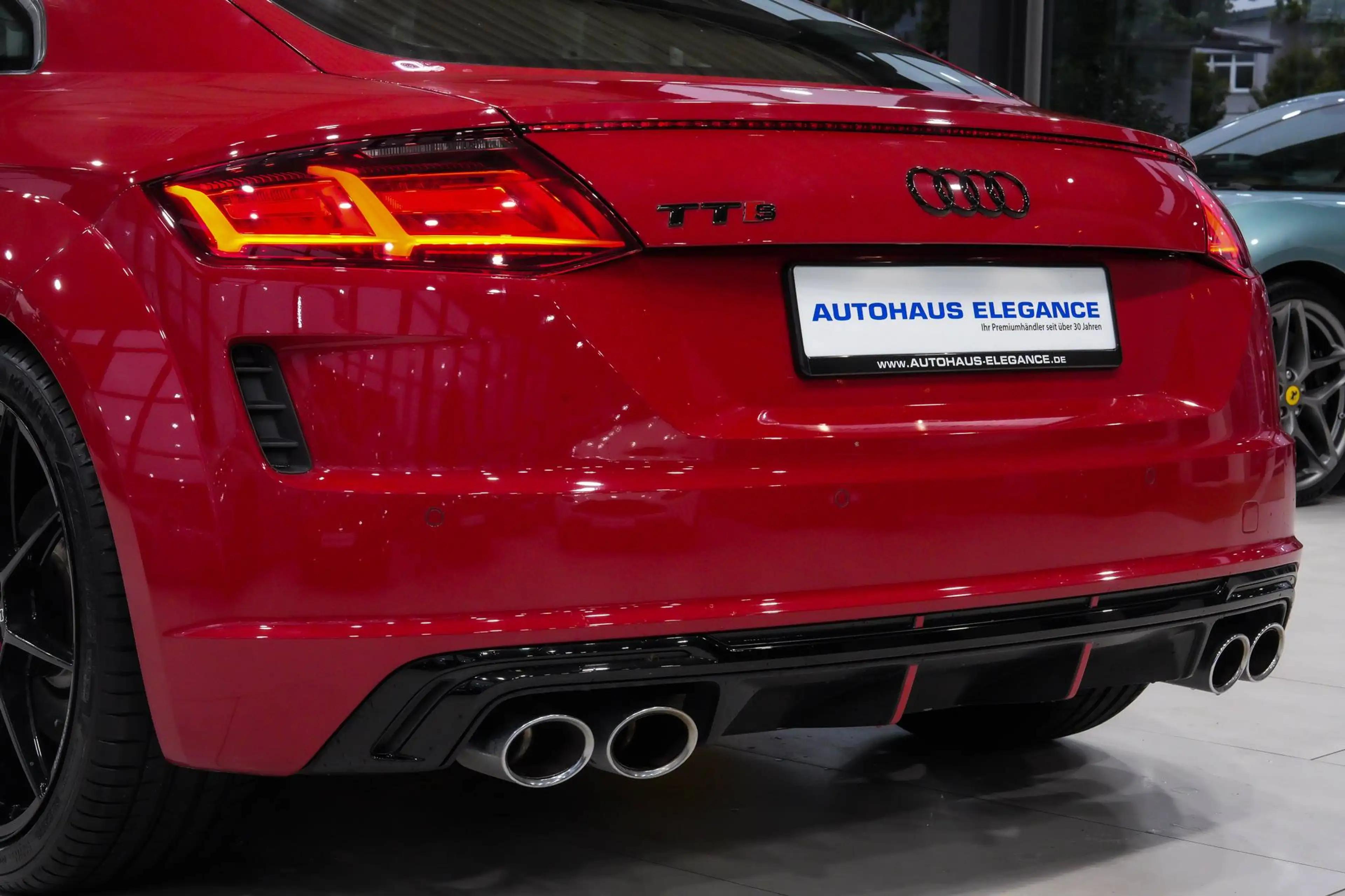Audi TTS Coupe quattro*S-SPORTSITZE*LEDER*S-TRONIC* — photo 10