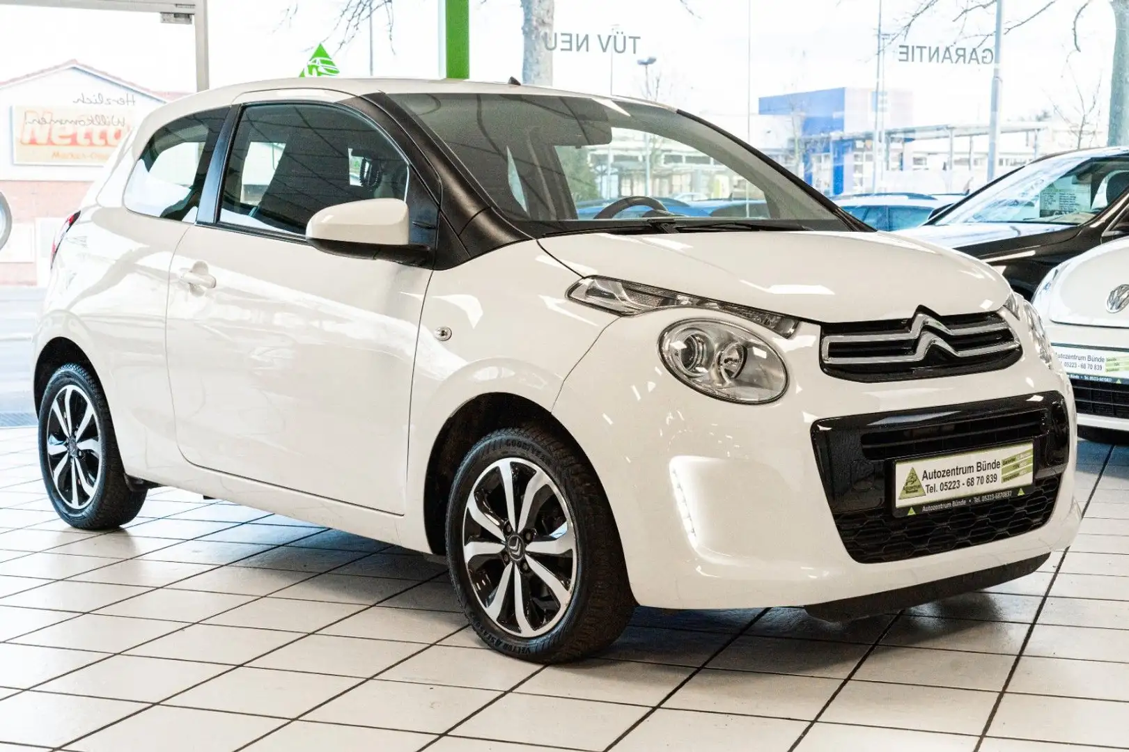 Citroen C1 VTi Shine 1.0 Navigation Tempomat LED  72 PS Weiß - 2