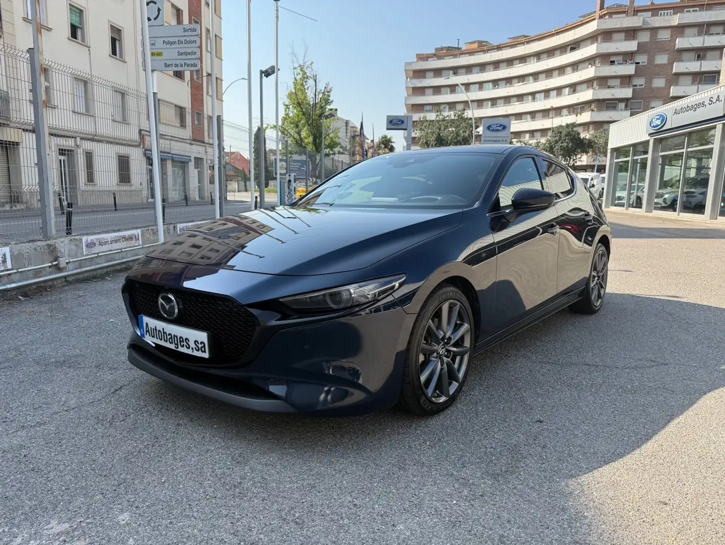 Mazda 3 2.0 e-Skyactiv-G Zenith Safety Black 90kW Grau - 1