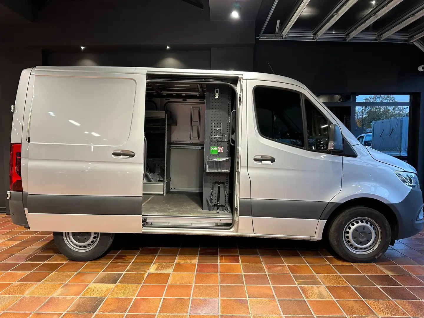 Mercedes-Benz SPRINTER 314 9G L1H1 DISTRONIC LED BOTT WERKSTATT Argent - 1