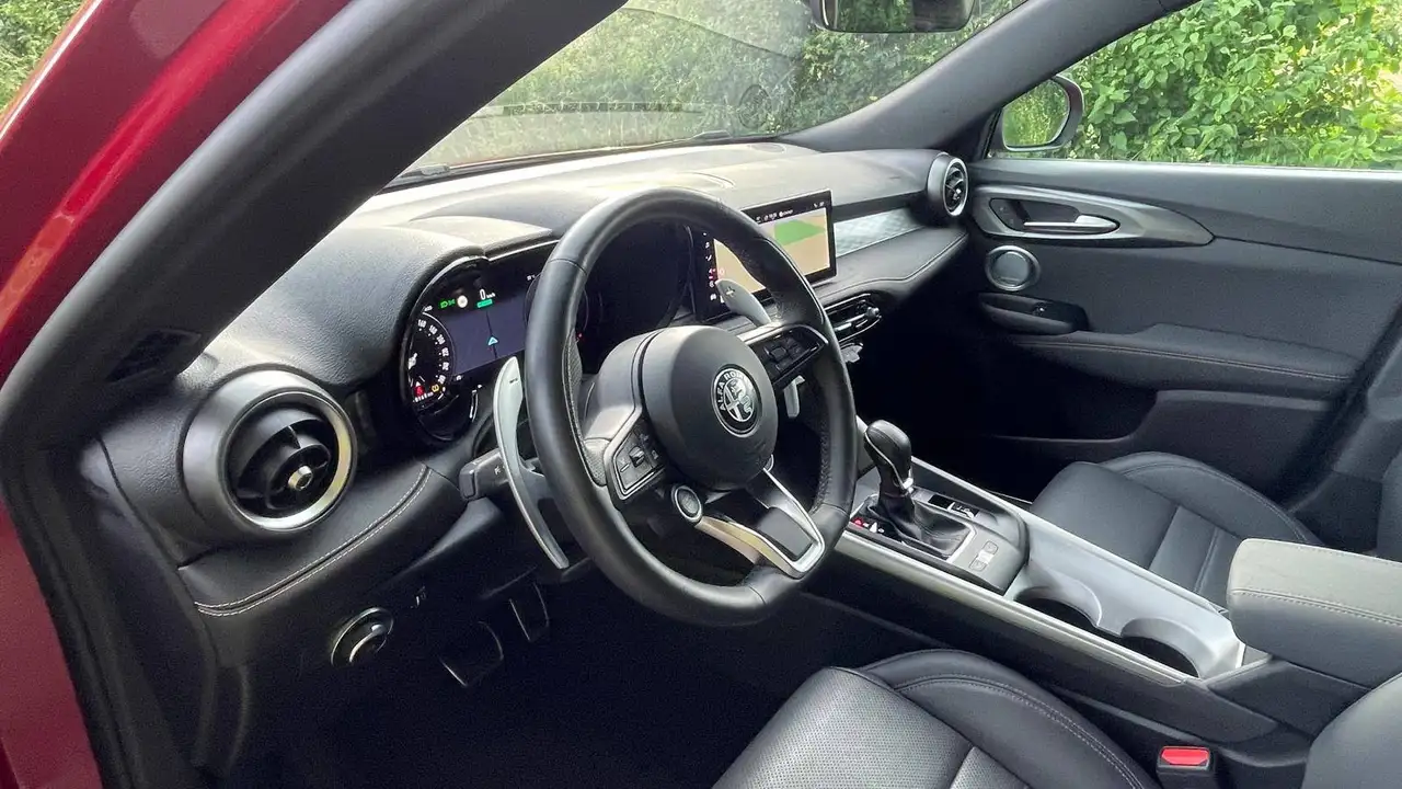 Alfa Romeo Tonale 2024 — фото 15