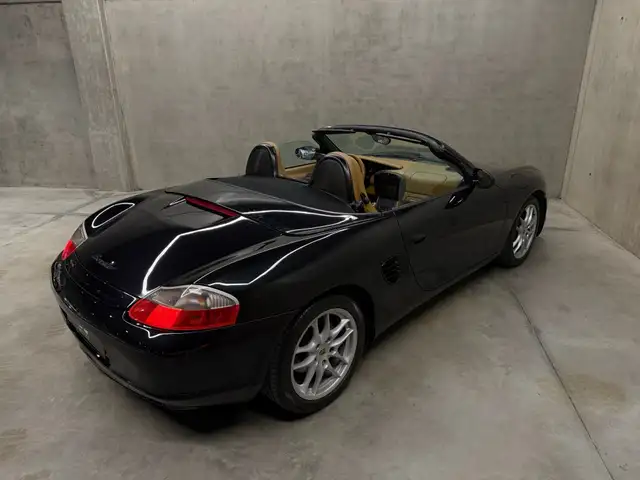 Porsche Boxster view 9