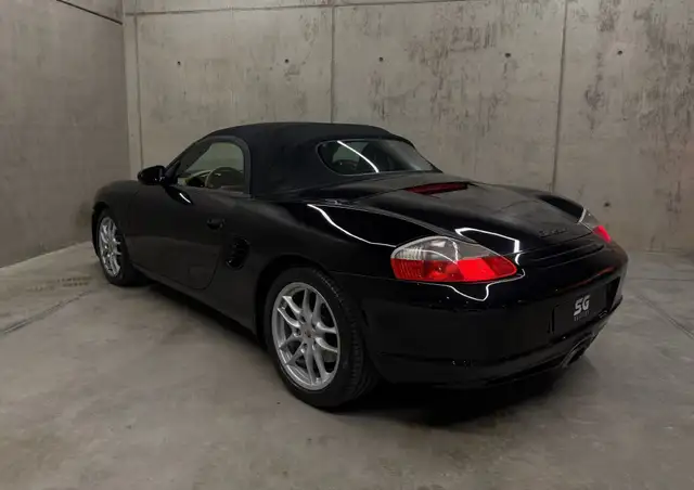 Porsche Boxster view 10